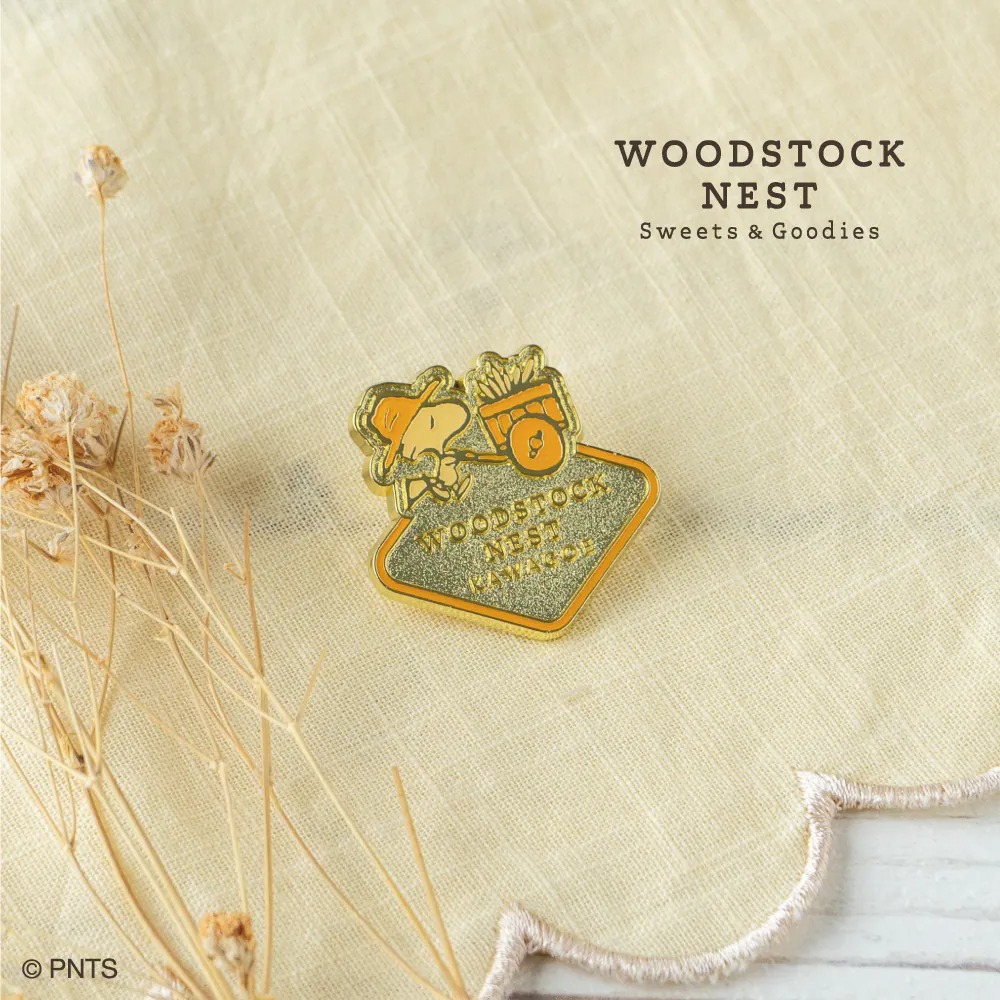 Woodstock Nest 限定 金屬襟章