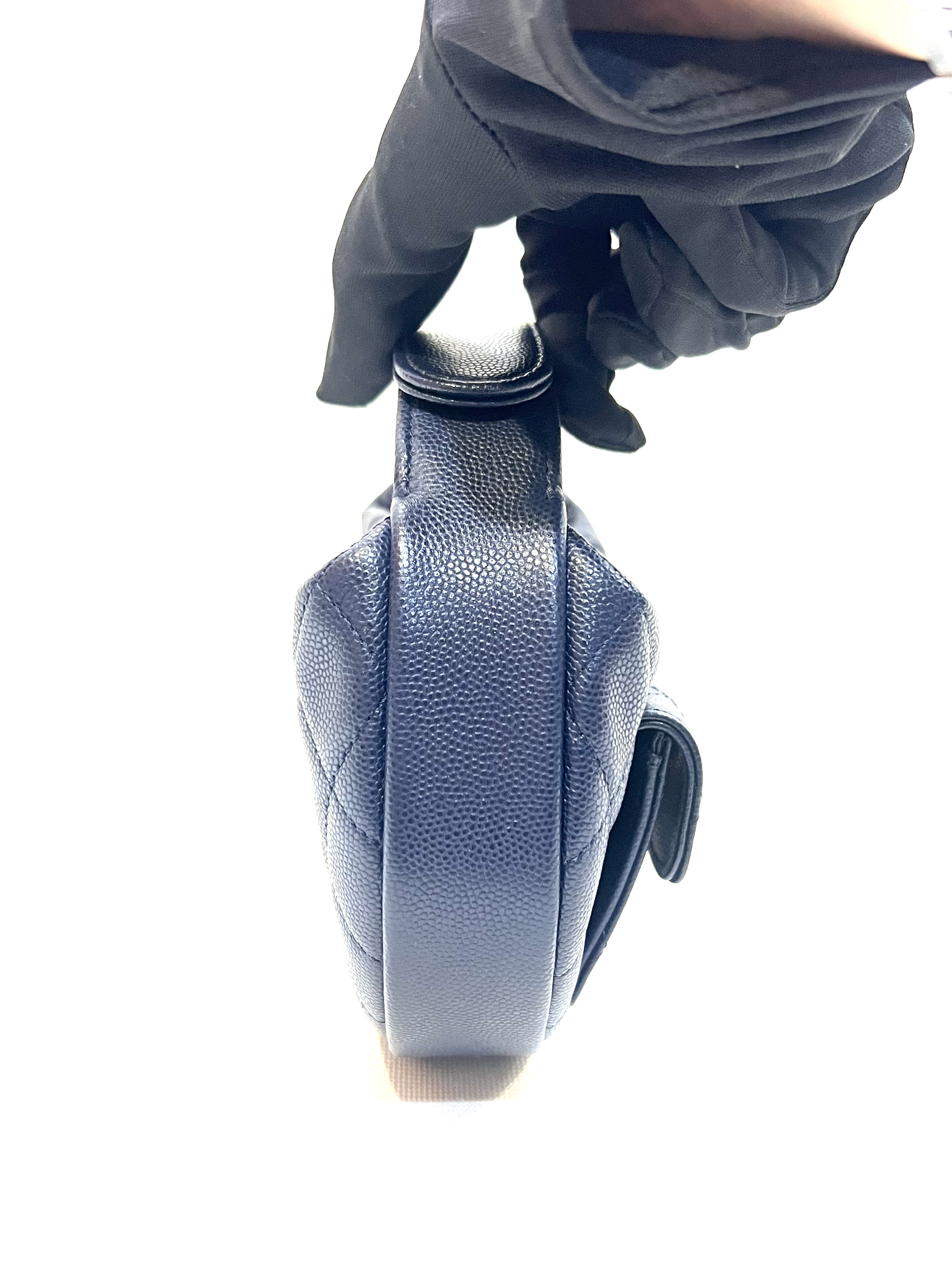 Pre-Owned CHANEL Hobo / Product Code: 26041653