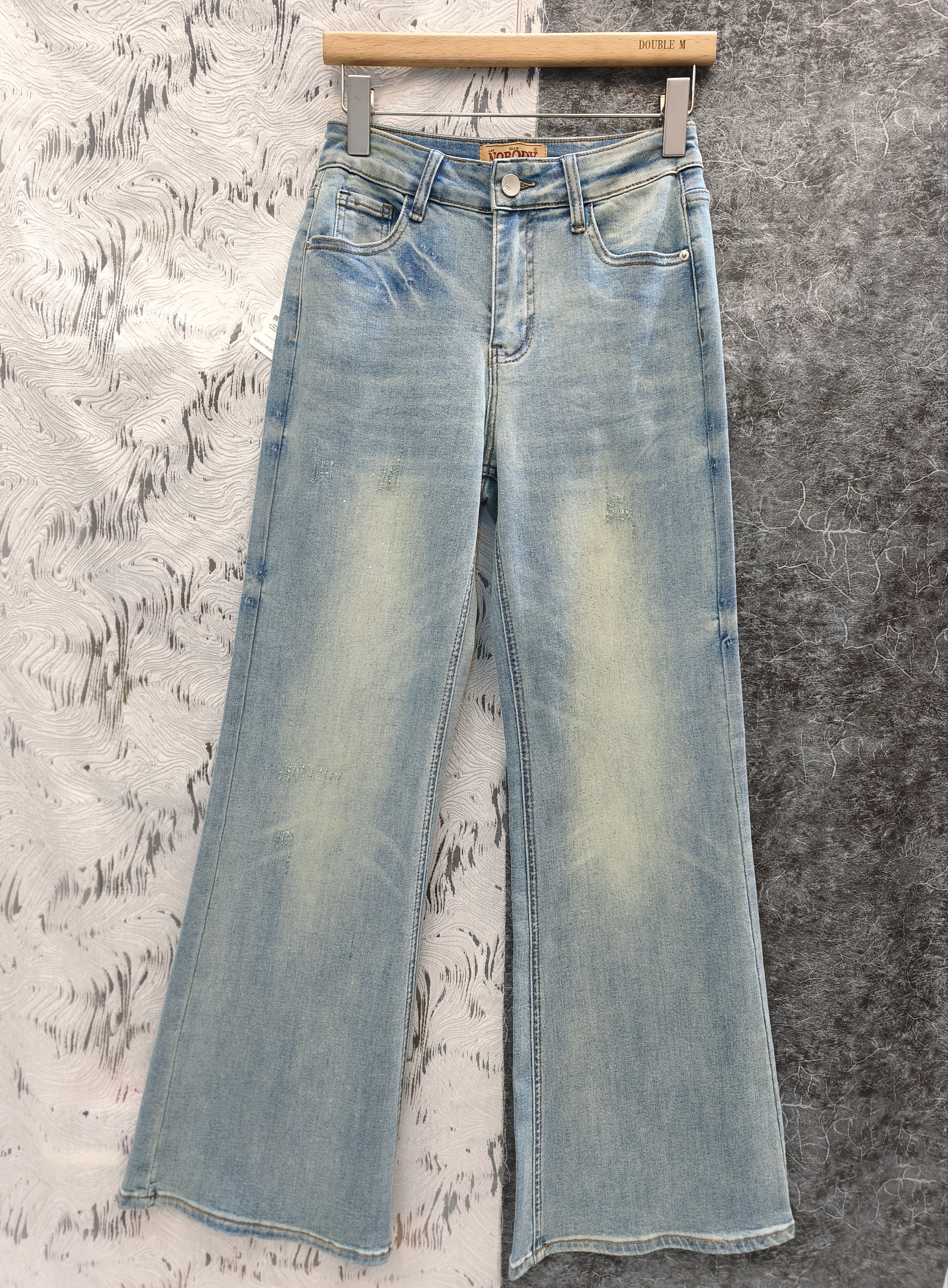 銀閃洗水喇叭牛仔褲