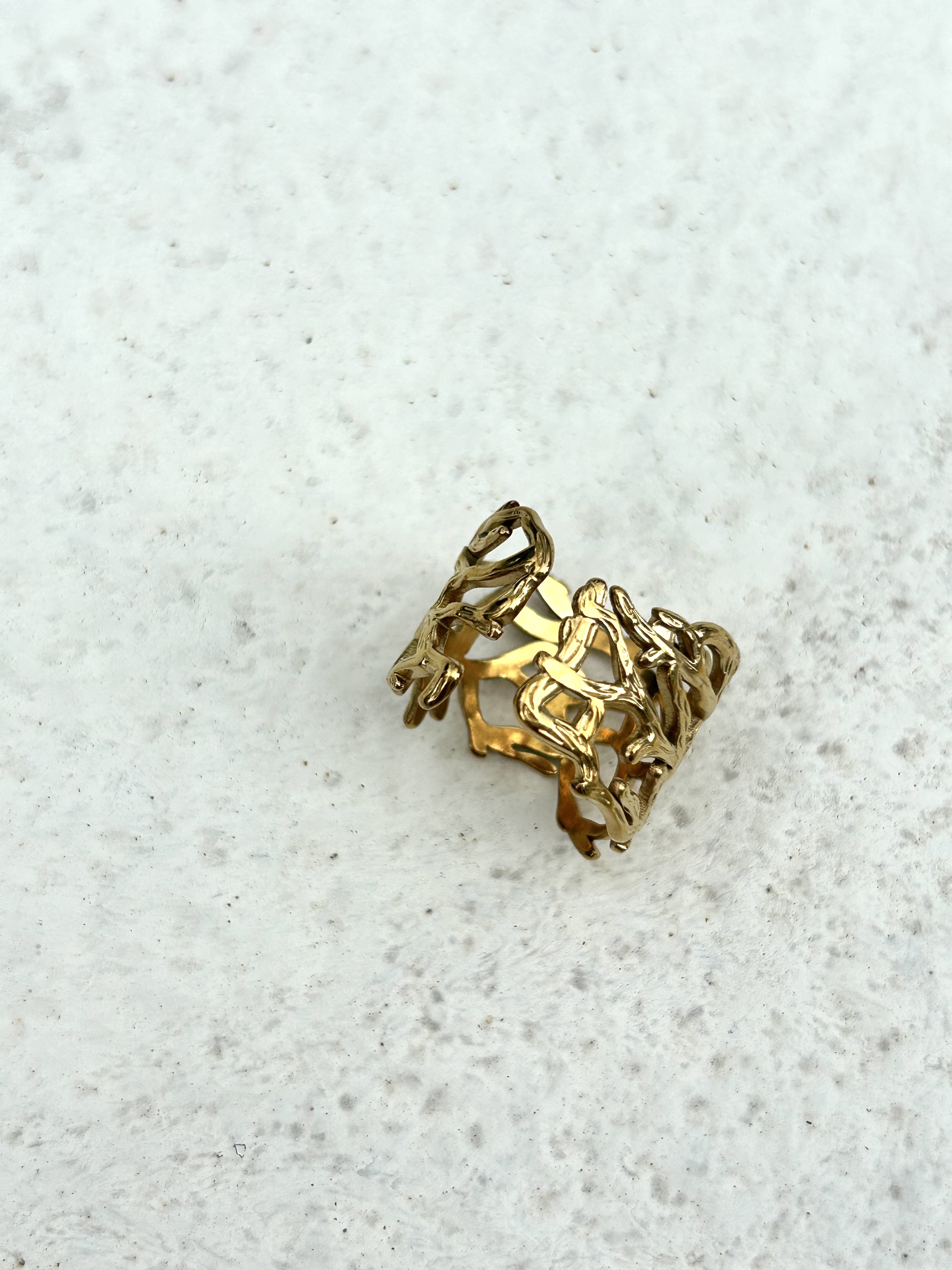 Gold branch cutout ring