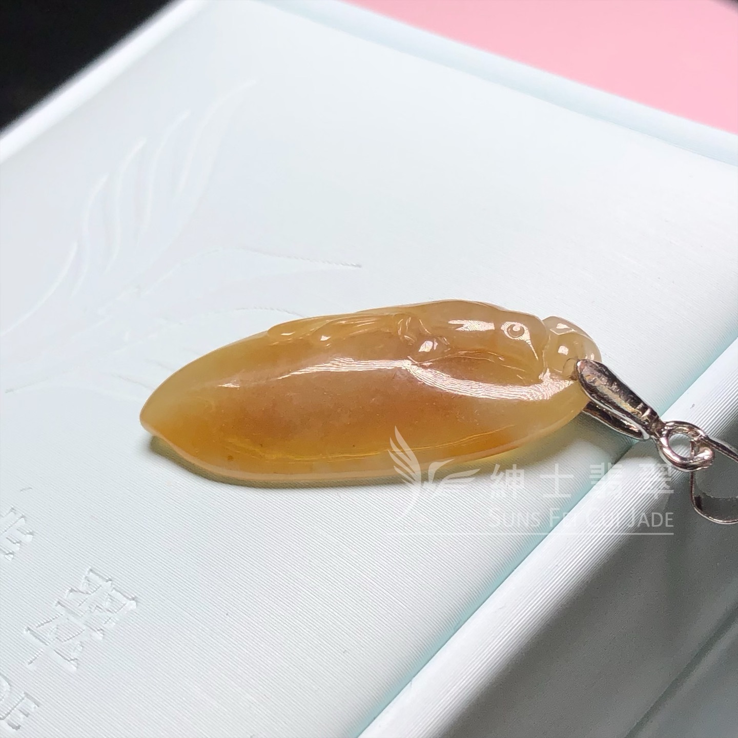 翡色喜鵲吊墜 YM00176