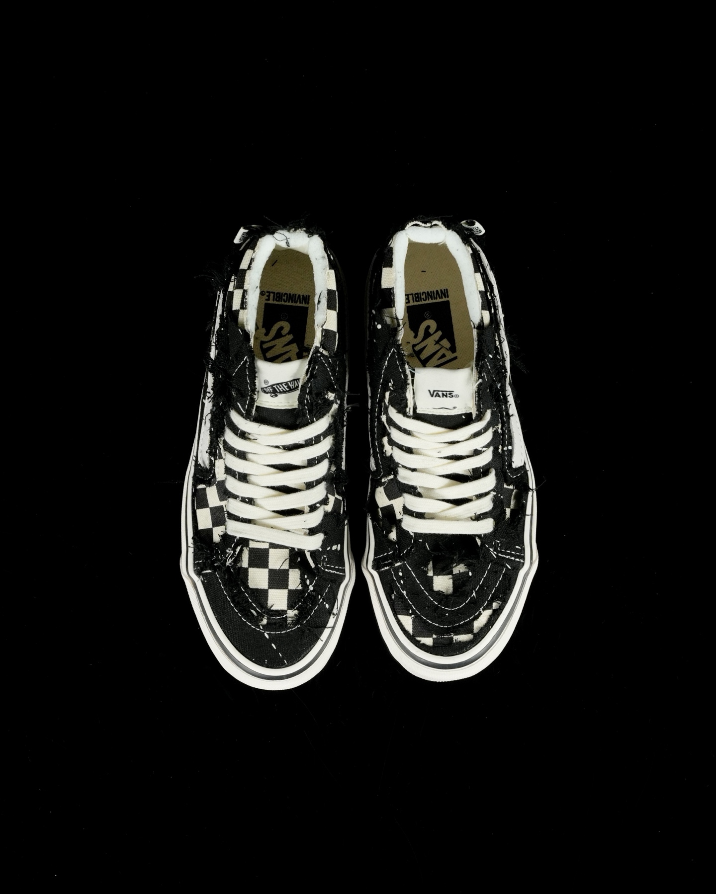 Vans x Invincible Sk8-Mid Reissue