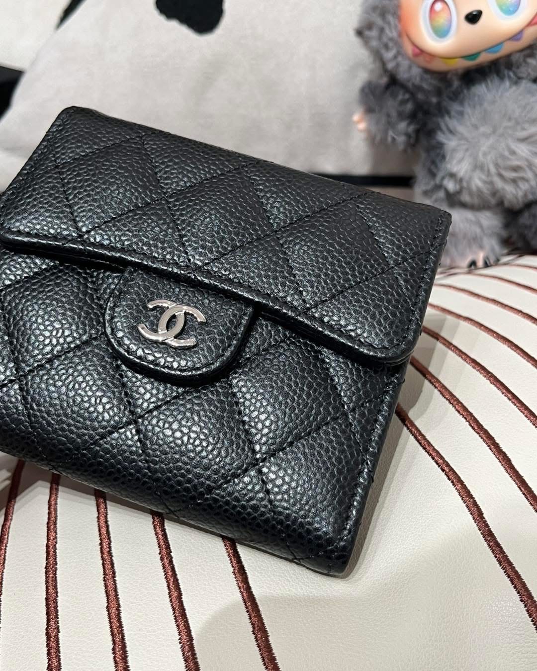 Chanel classic wallet 黑色魚子醬牛皮銀扣經典短銀包100%Authentic,99%new ✅新晶貼✅Dust bag✅ box
