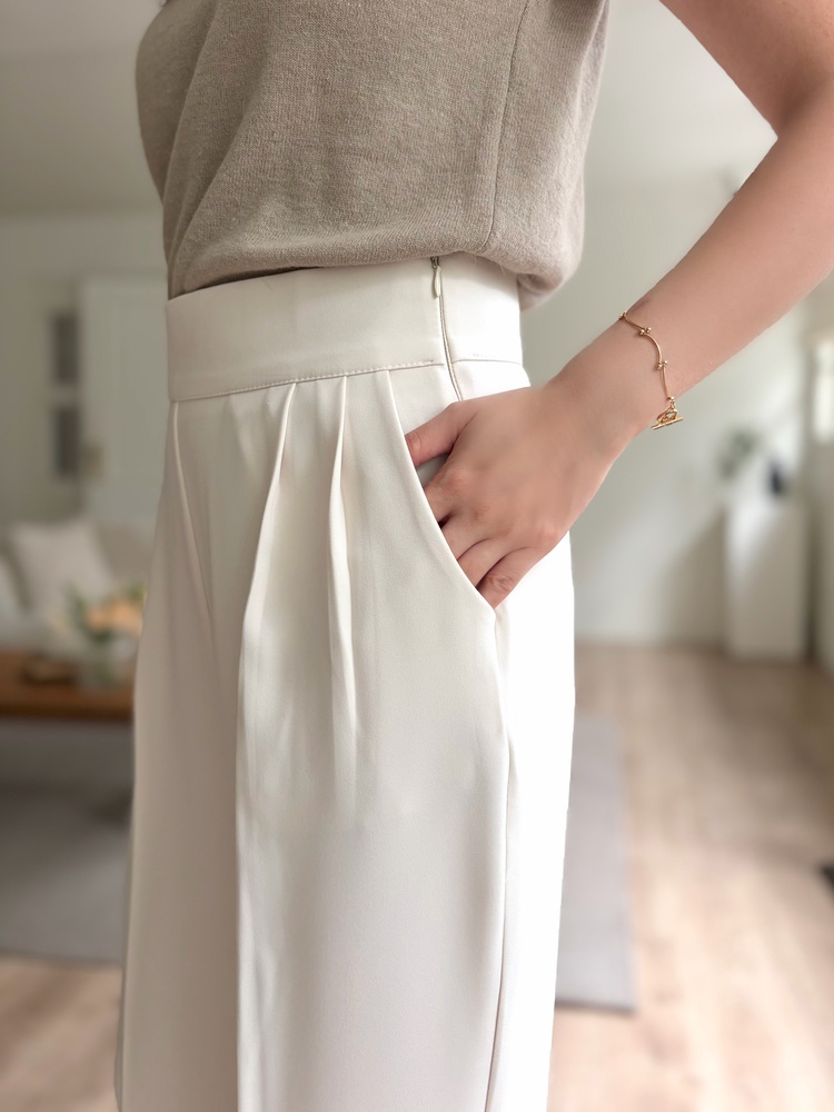 Charlyne Seamless-Front Slacks (Ivory)