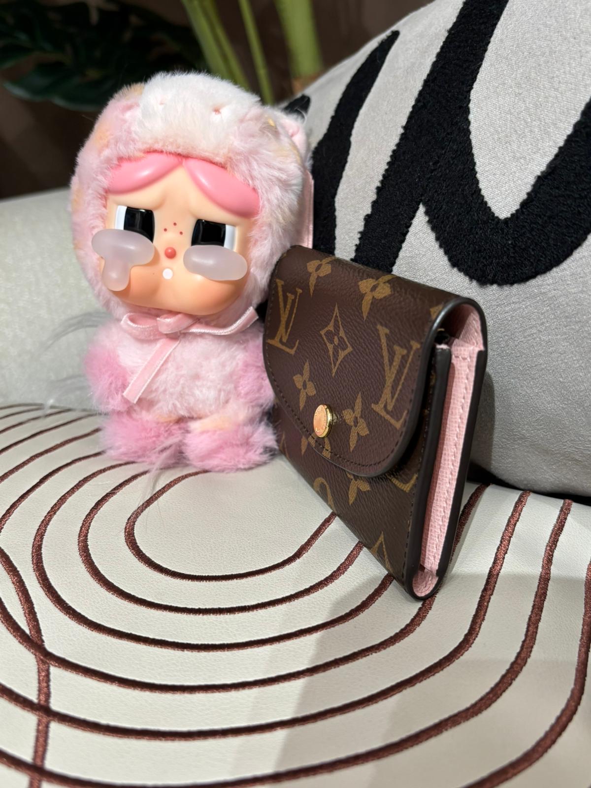 LV Rosalie Wallet Monogram 100%Authentic, 98%New