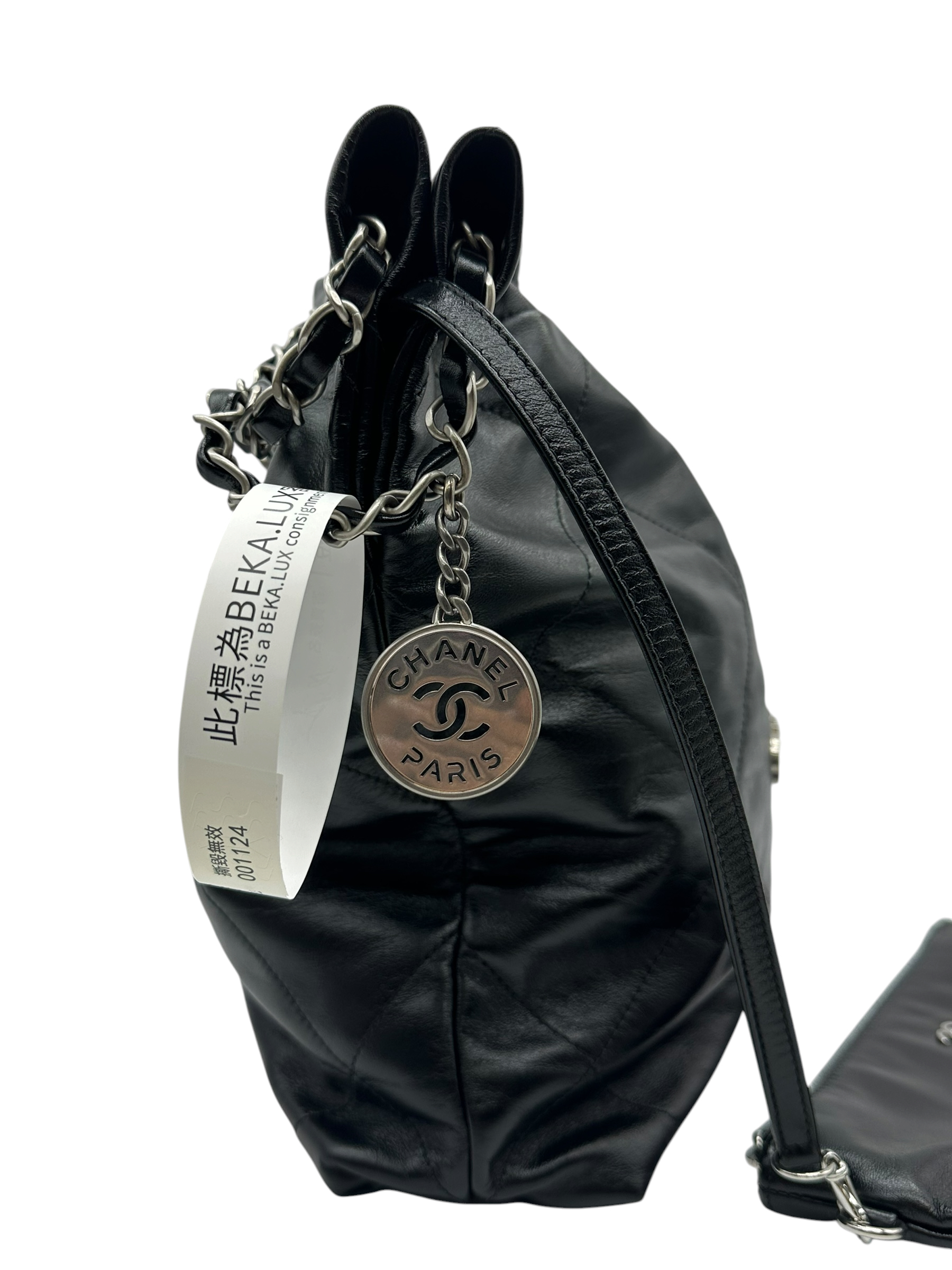 Pre-Owned CHANEL 22 Bag / Product Code: 26052408