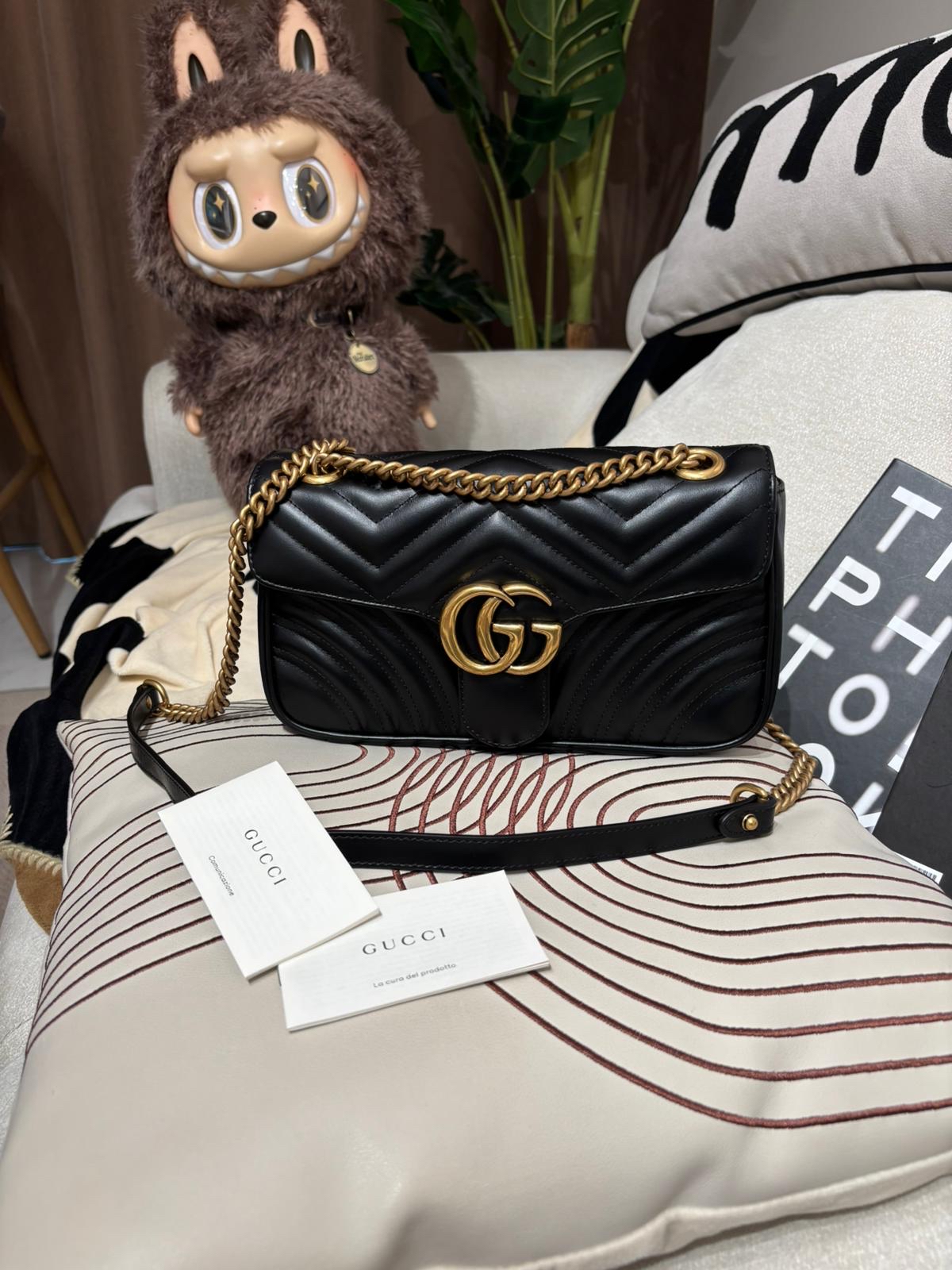 Gucci GG Marmont Shoulder Bag 100%Authentic, 99%New ✅Booklet ✅Dust bag