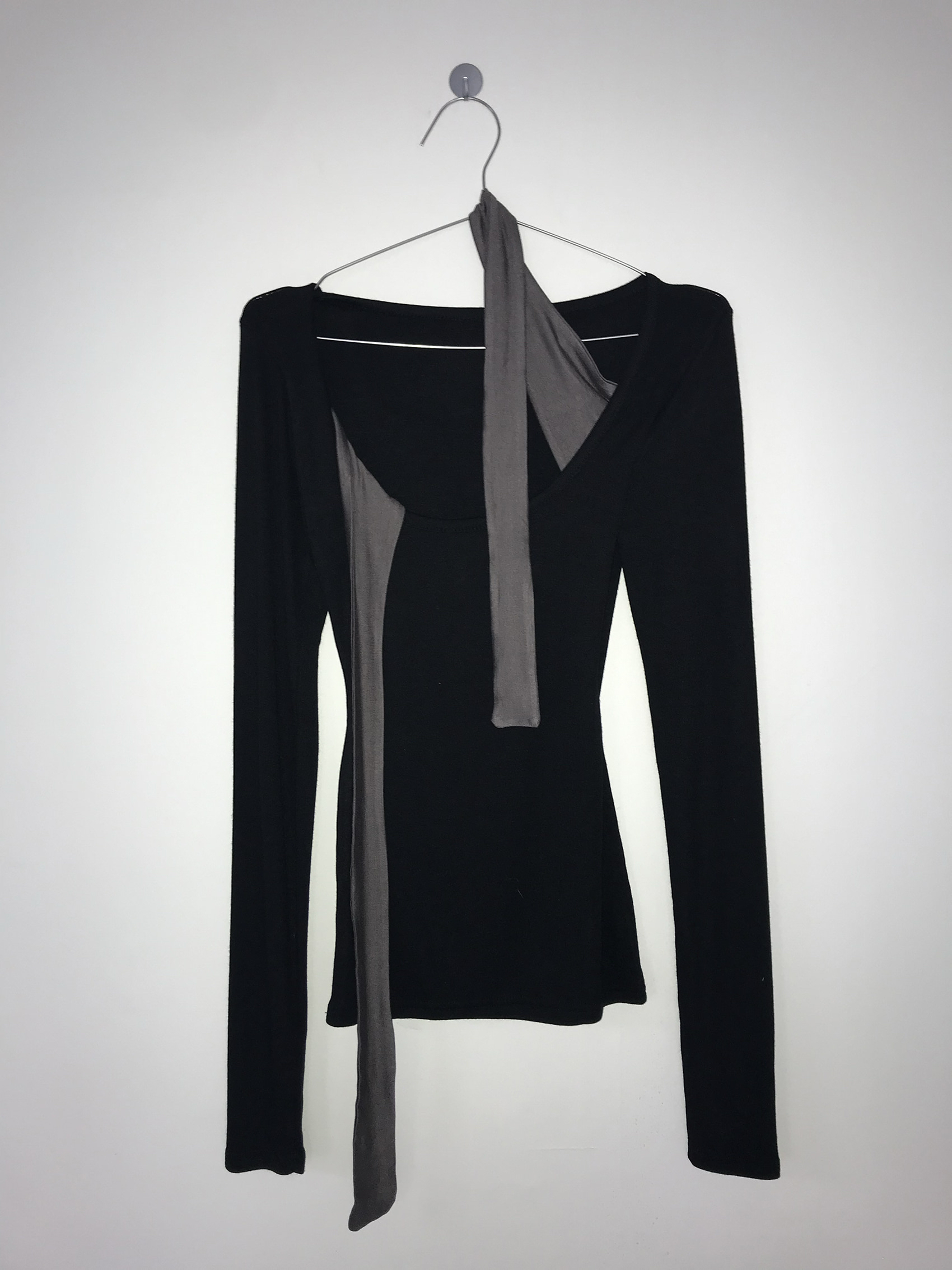 Tie-Front U Neck Long Sleeve Top