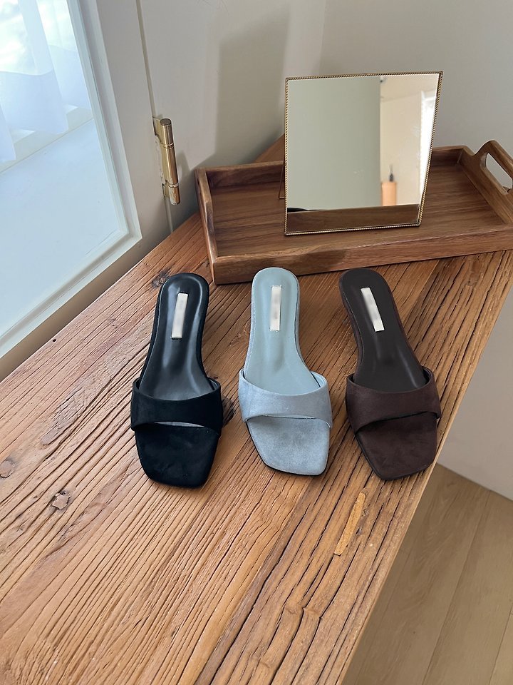 Suede Open-toe Sandals (3 colors)