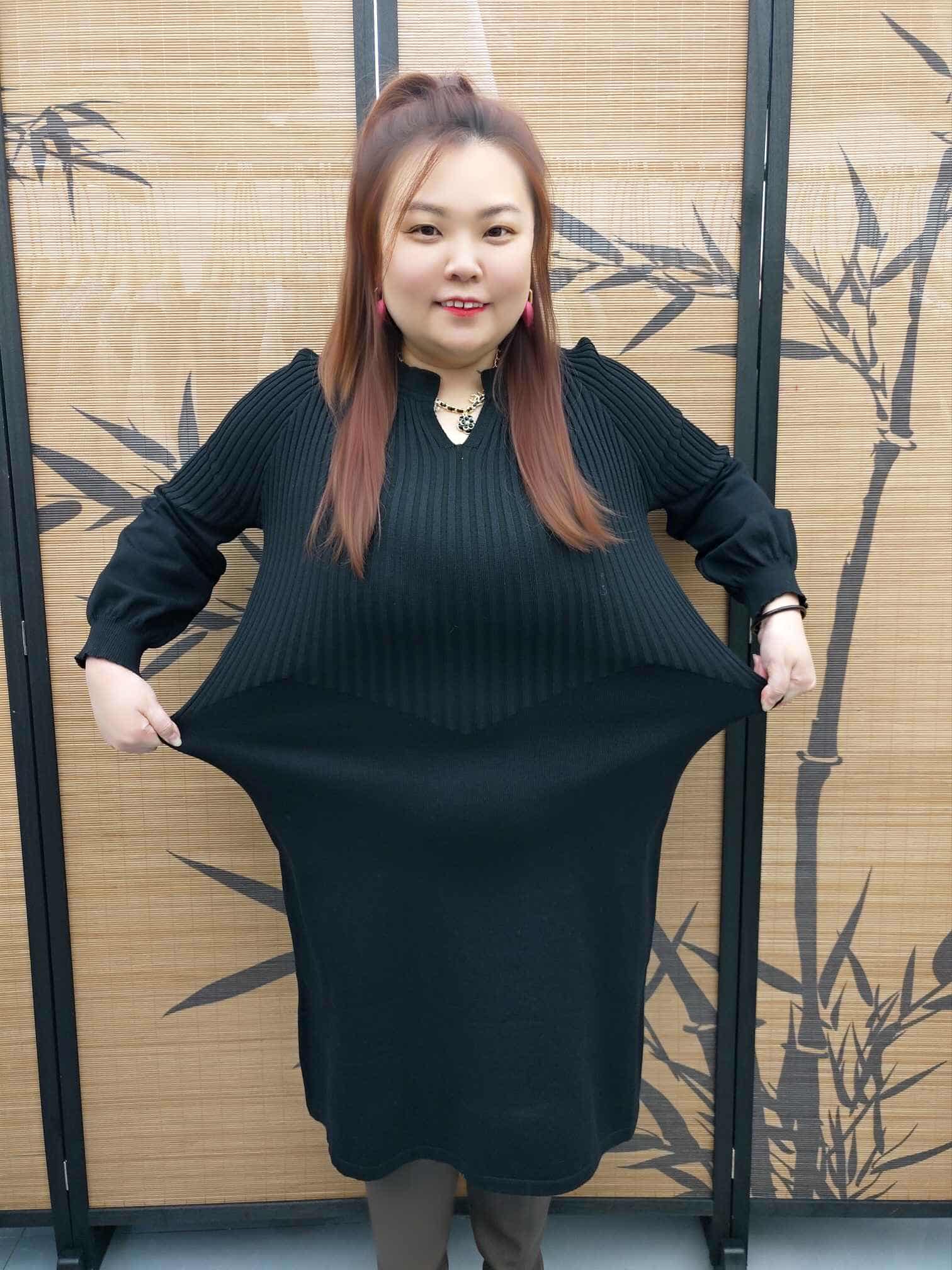 DDF10 2313 法式灯笼袖修身款针织连身裙