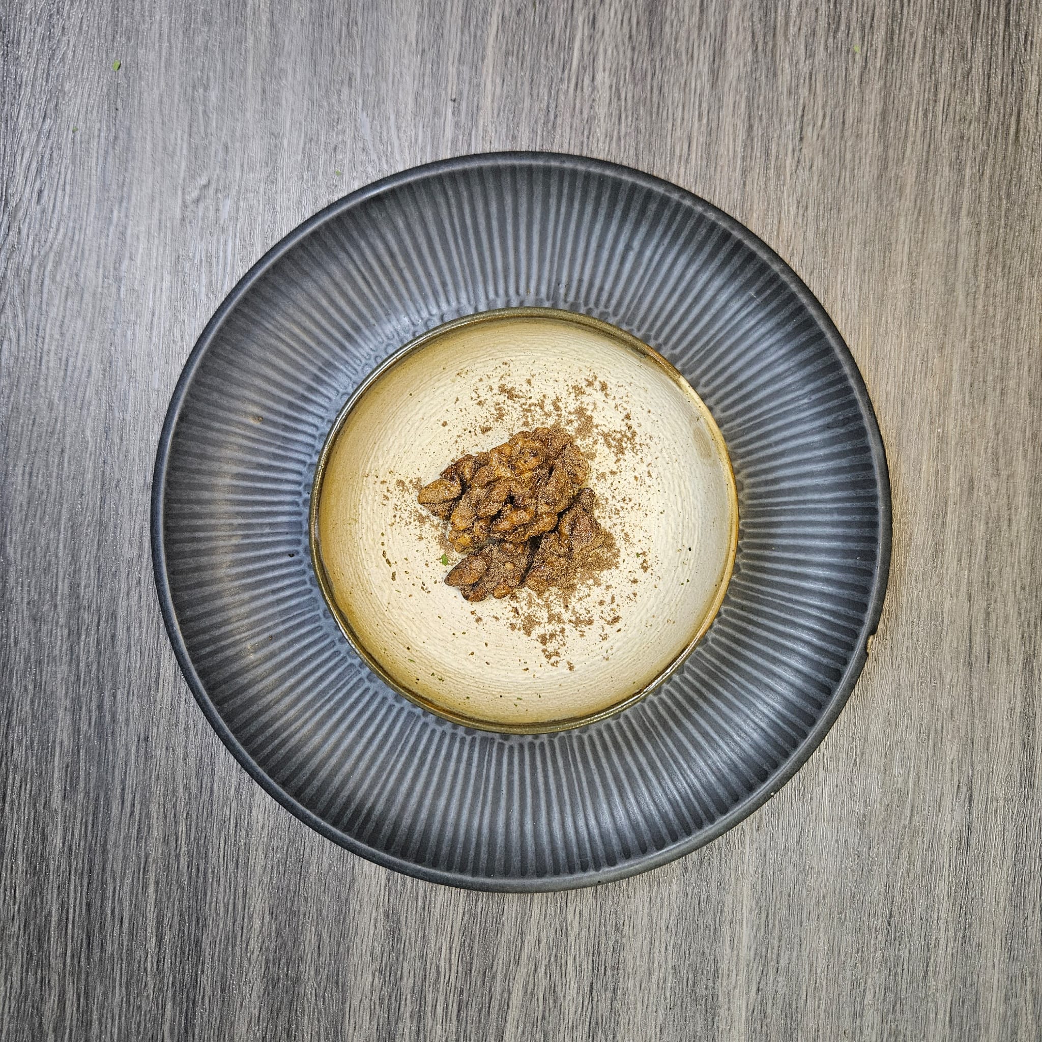 松露合桃  Truffle Glazed Walnut