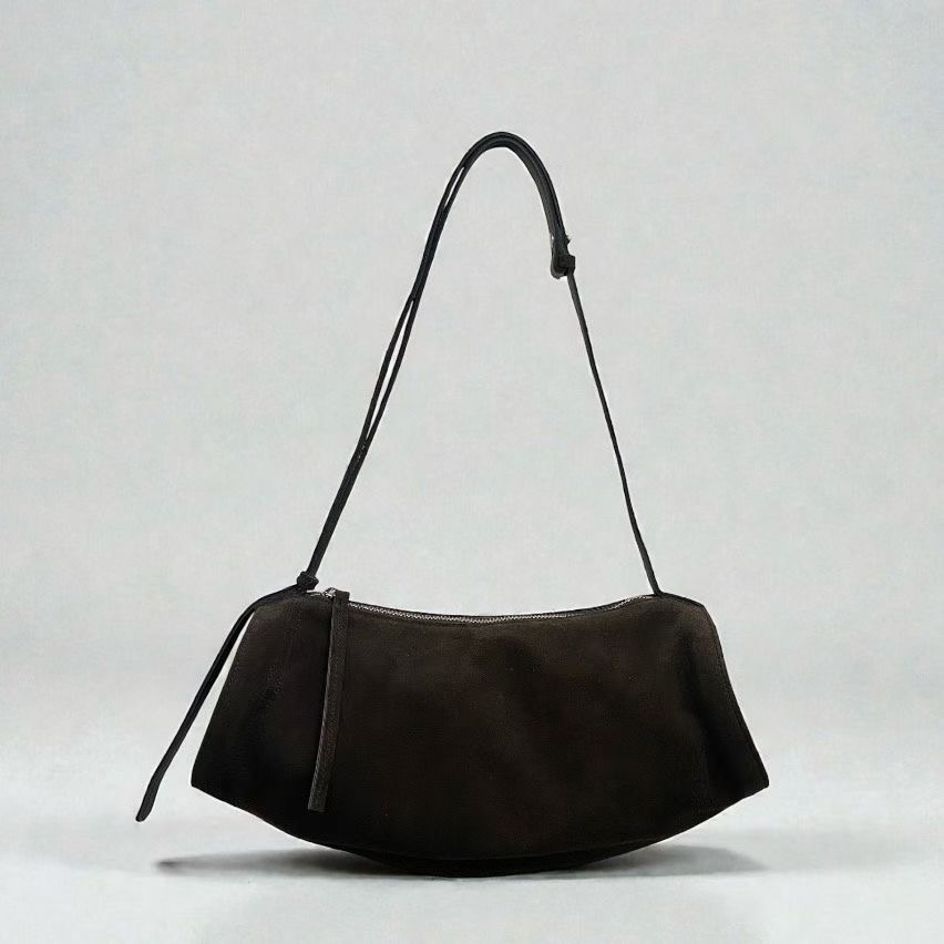 【新品牌Lampas】預訂_Soft Lambskin/Suede Curved Cylinder Bag By Lampas
