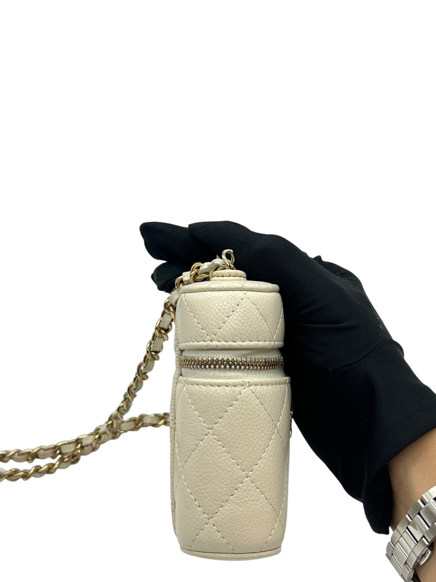 Pre-Owned CHANEL Mini Box With Handle / Product Code: 062010