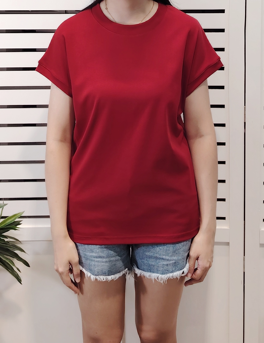 M5073 Over Shoulder Tee