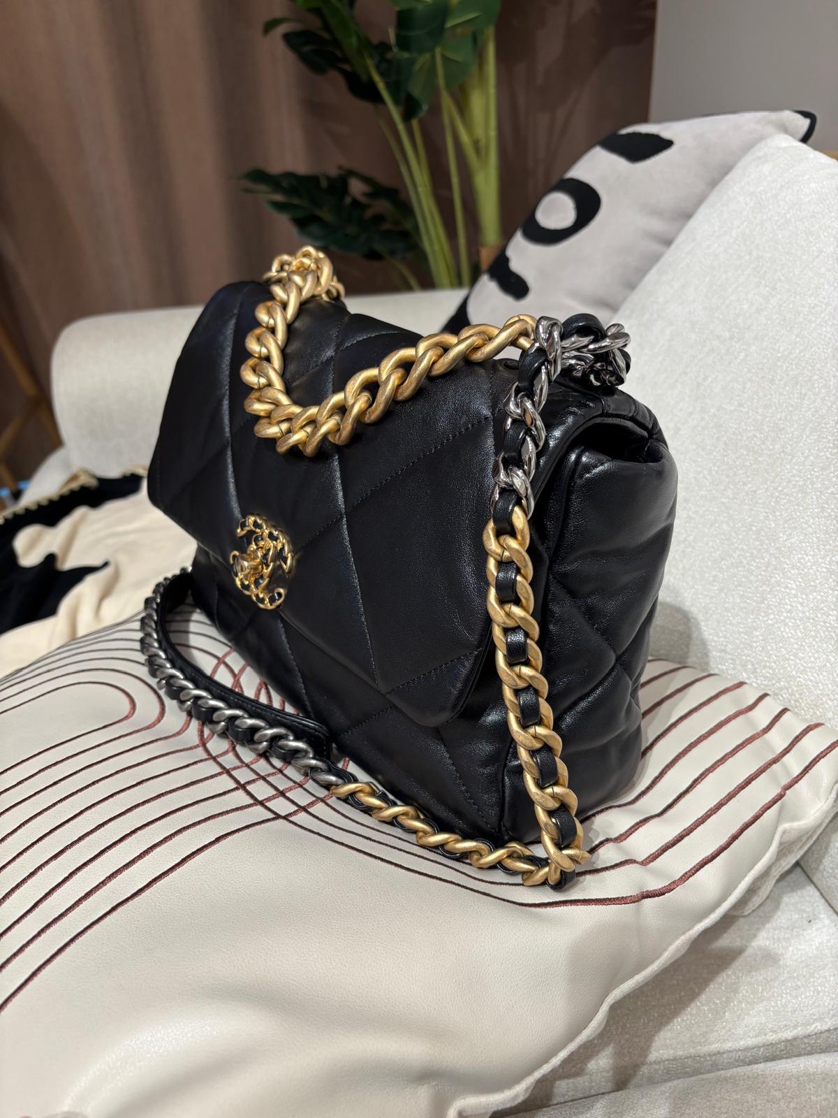 Chanel 19 Large 30cm Flap Bag 黑色 100%Authentic, 98%New ✅晶片✅Dust bag✅Box