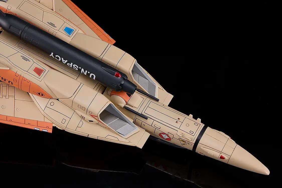 1/72 PLAMAX PX17 VF-1D Fighter Valkyrie (Super Dimension Fortress Macross)