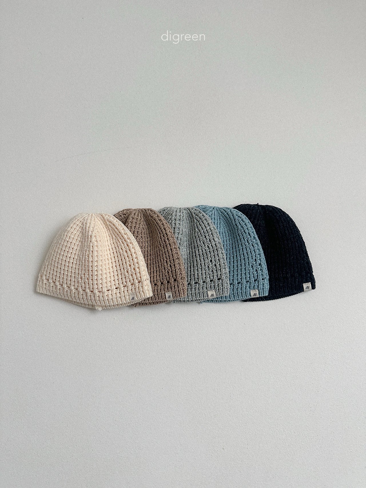 Digreen | eyelet beanie 