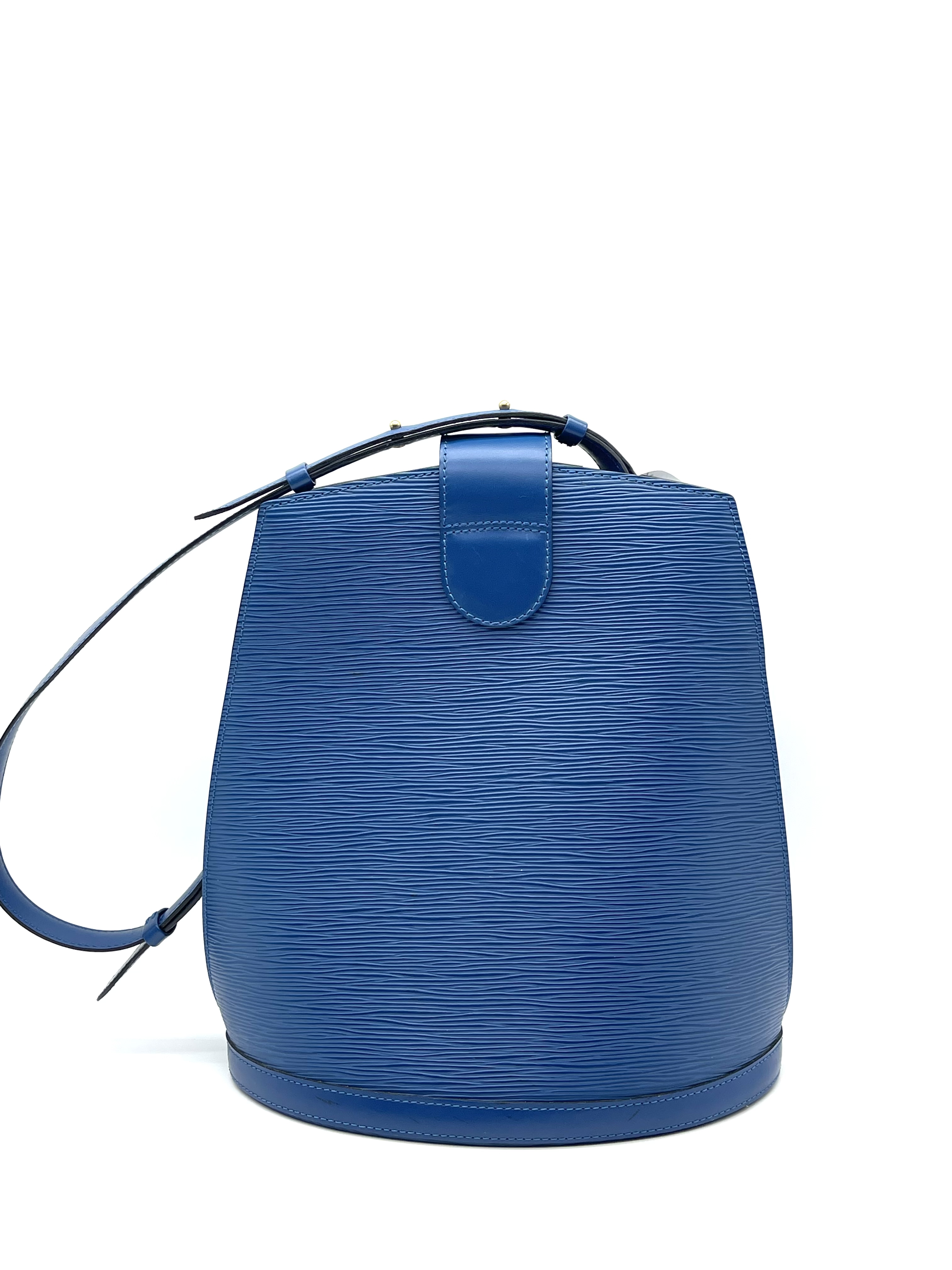 Pre-Owned LV Bucket Navy / Product Code: 26042603