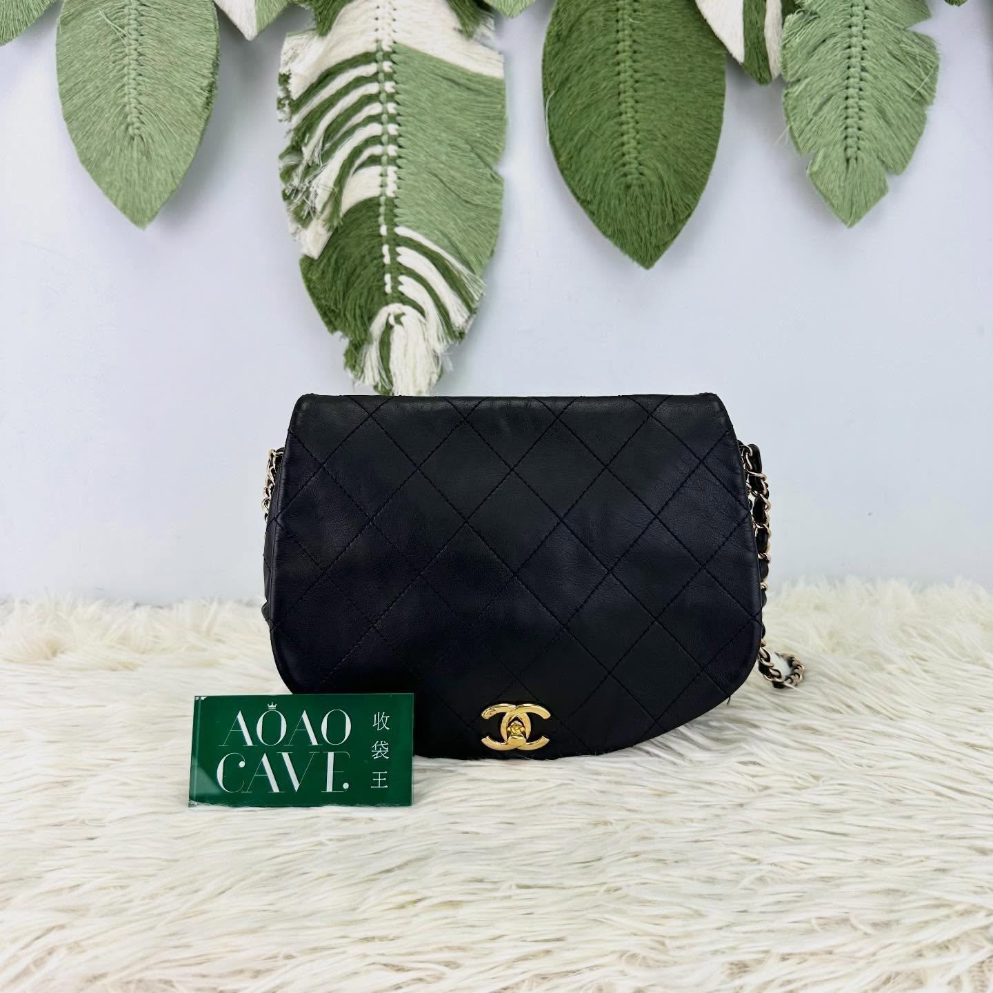 CHANEL 🤍PRE OWNED 黑金菱格牛皮南瓜包 斜肩包🖤