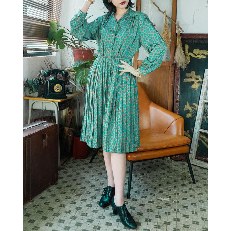 Vintage Elegant Green Leaf Pattern Ruffle Collar Button up Pleated Dress (MT1608-155)