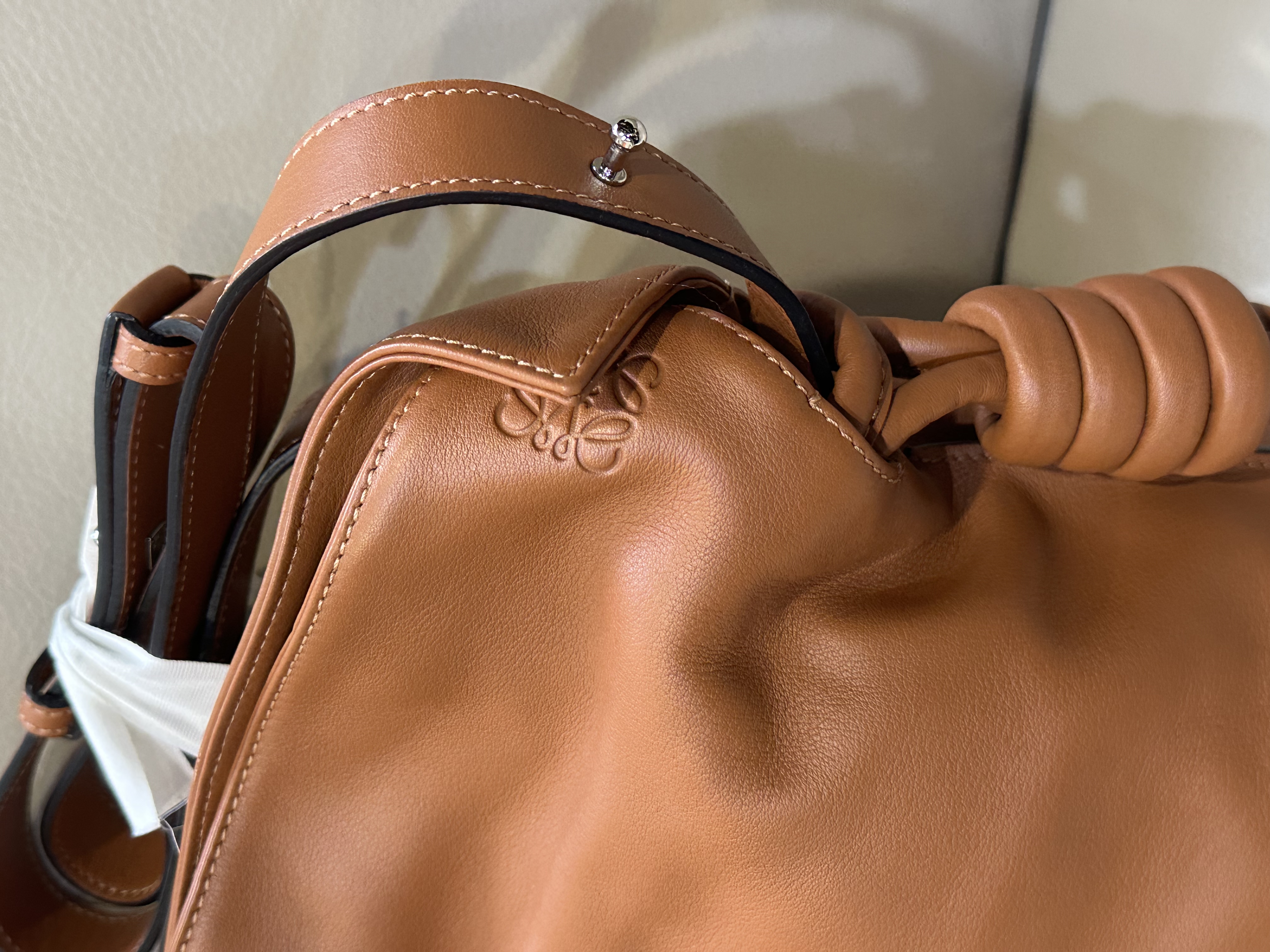 Pre-Owned Loewe Flamenco leather shoulder bag / Product Code: 26040517