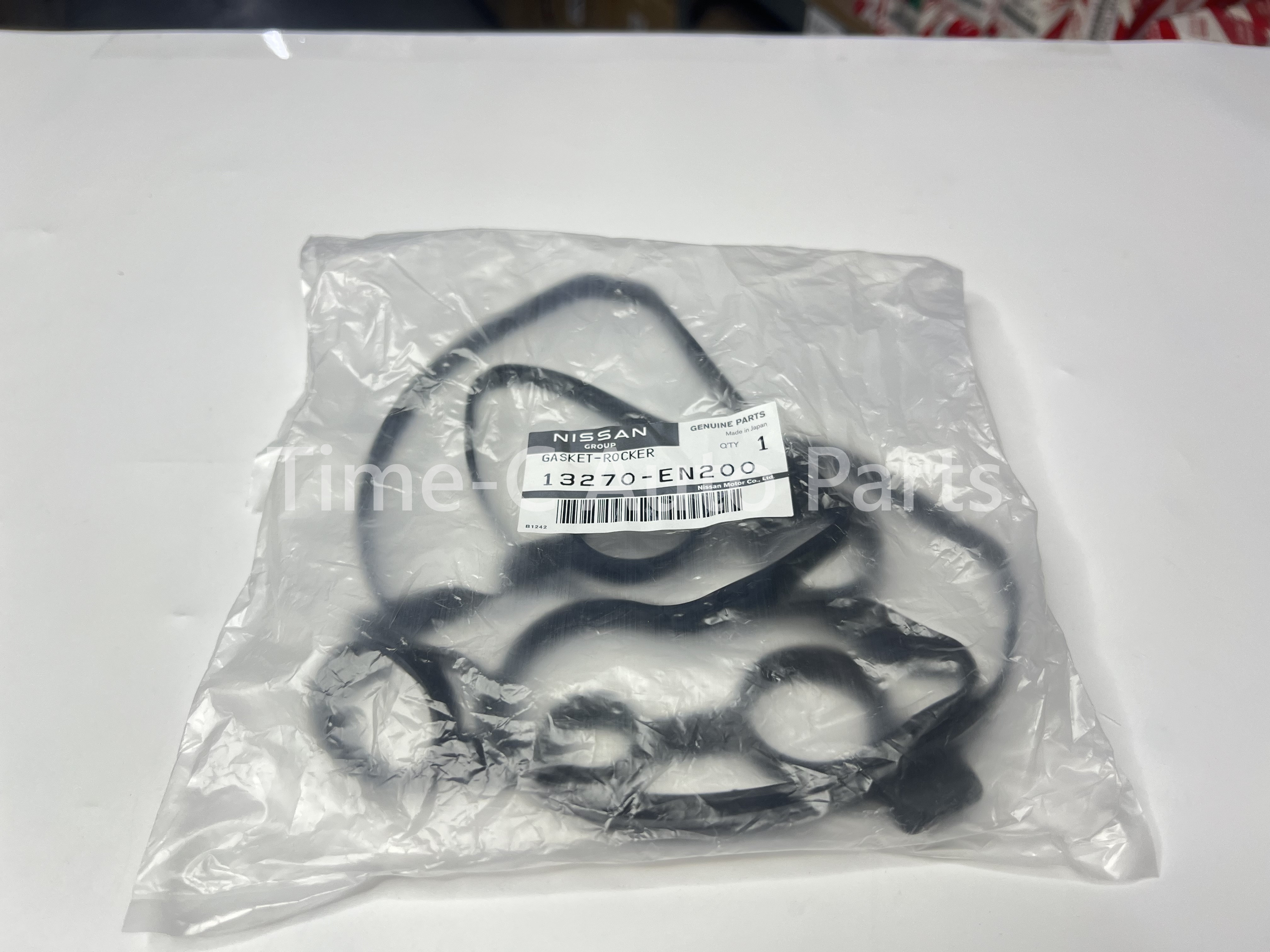 哇奴蓋膠邊 13270-EN200 - Nissan Serena