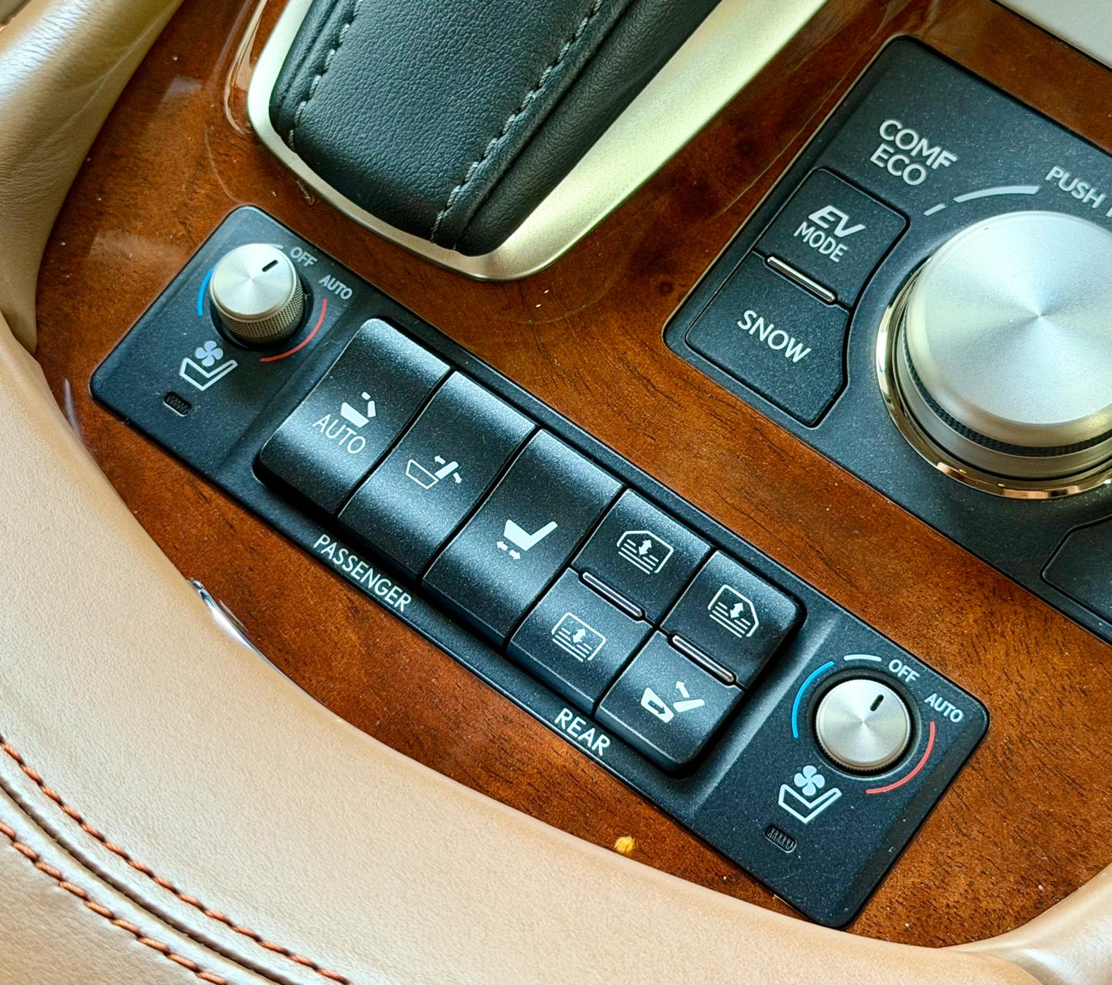 Lexus LS600HL Hybrid Facelift 2014