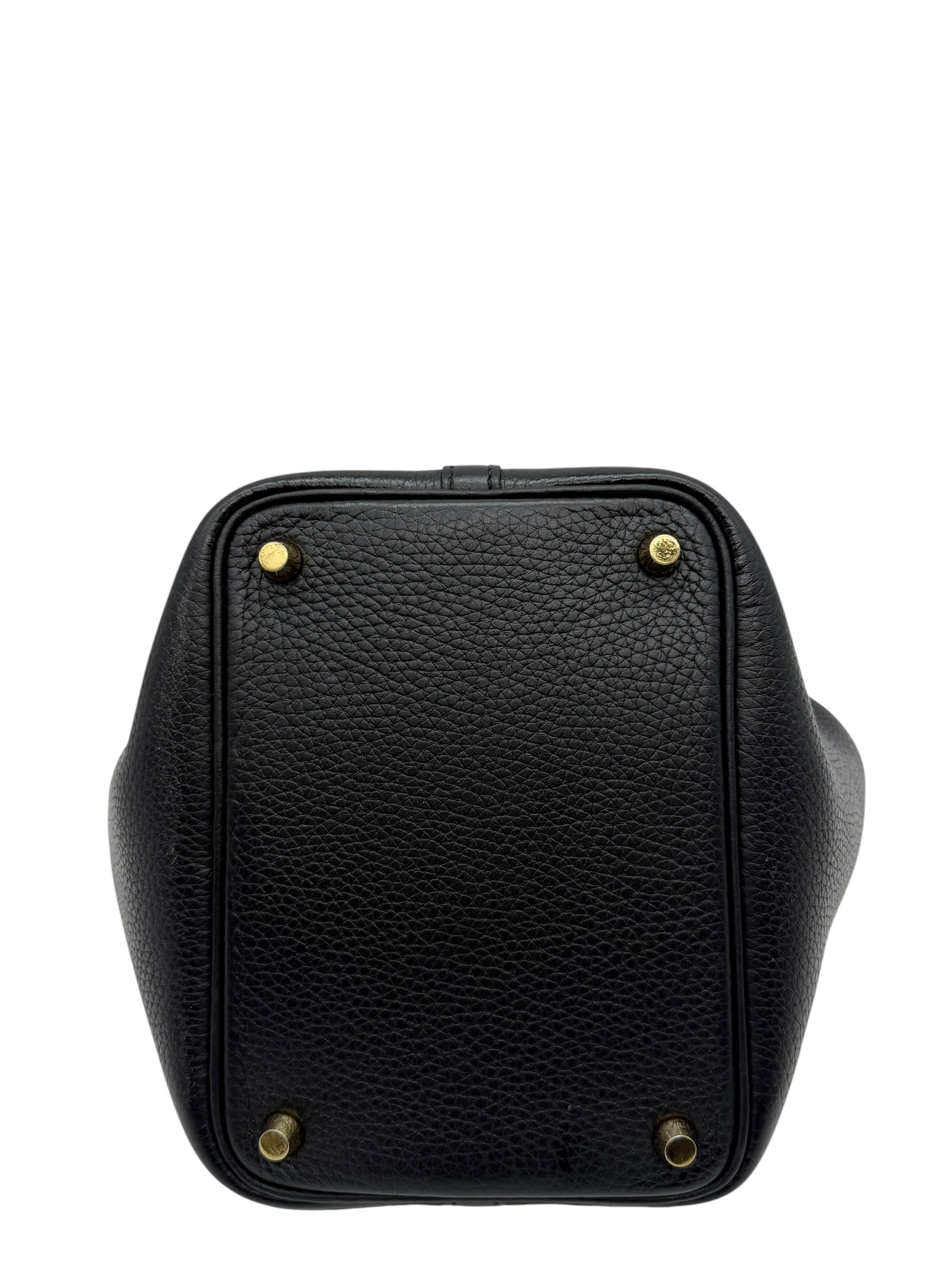 Pre-Owned HERMÉS P18 Stamp Z / Product Code: 26053011