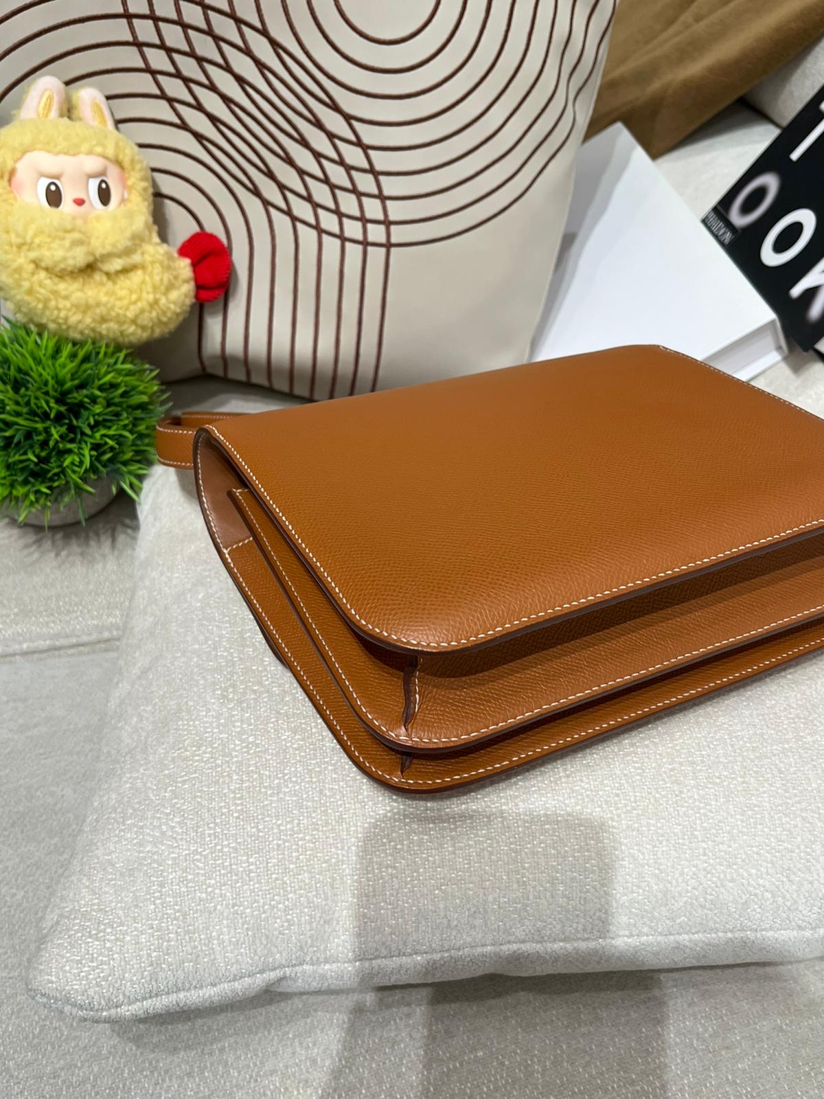 HERMES CONSTANCE 24, STAMP Z GOLD 銀扣，EPSOM牛皮，原裝貼 100%Authentic ,98%new ✅dust bag ✅box 