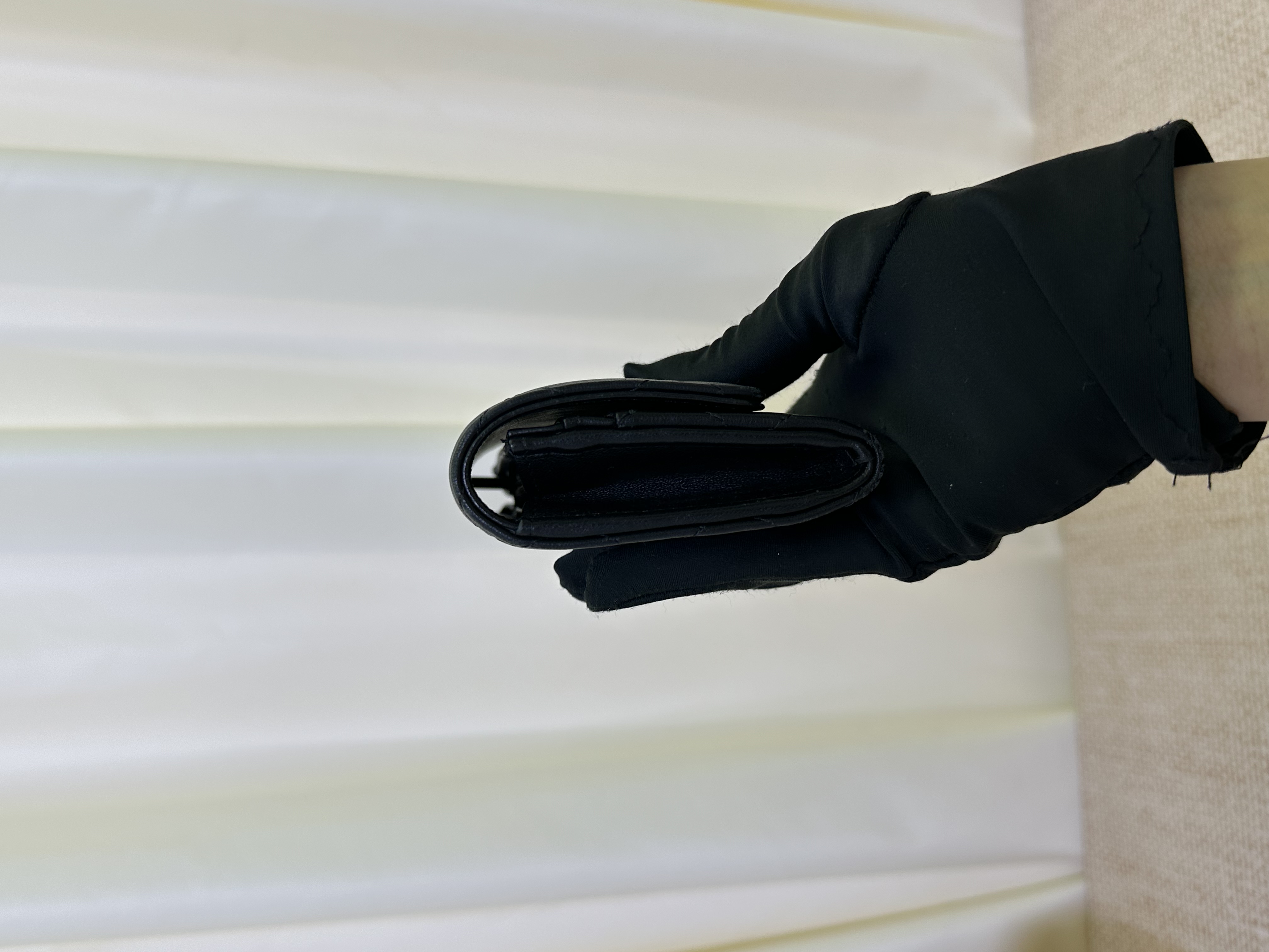 Pre owned Chanel black quilted flap wallet / Product Code: 26031024