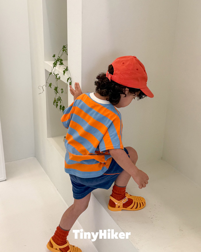 🇰🇷Tiny Hiker tee