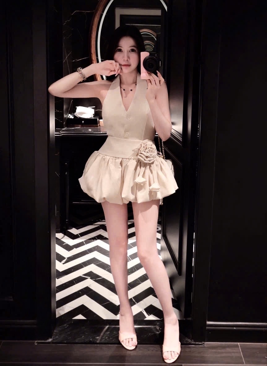 優雅露背泡泡裙洋裝*