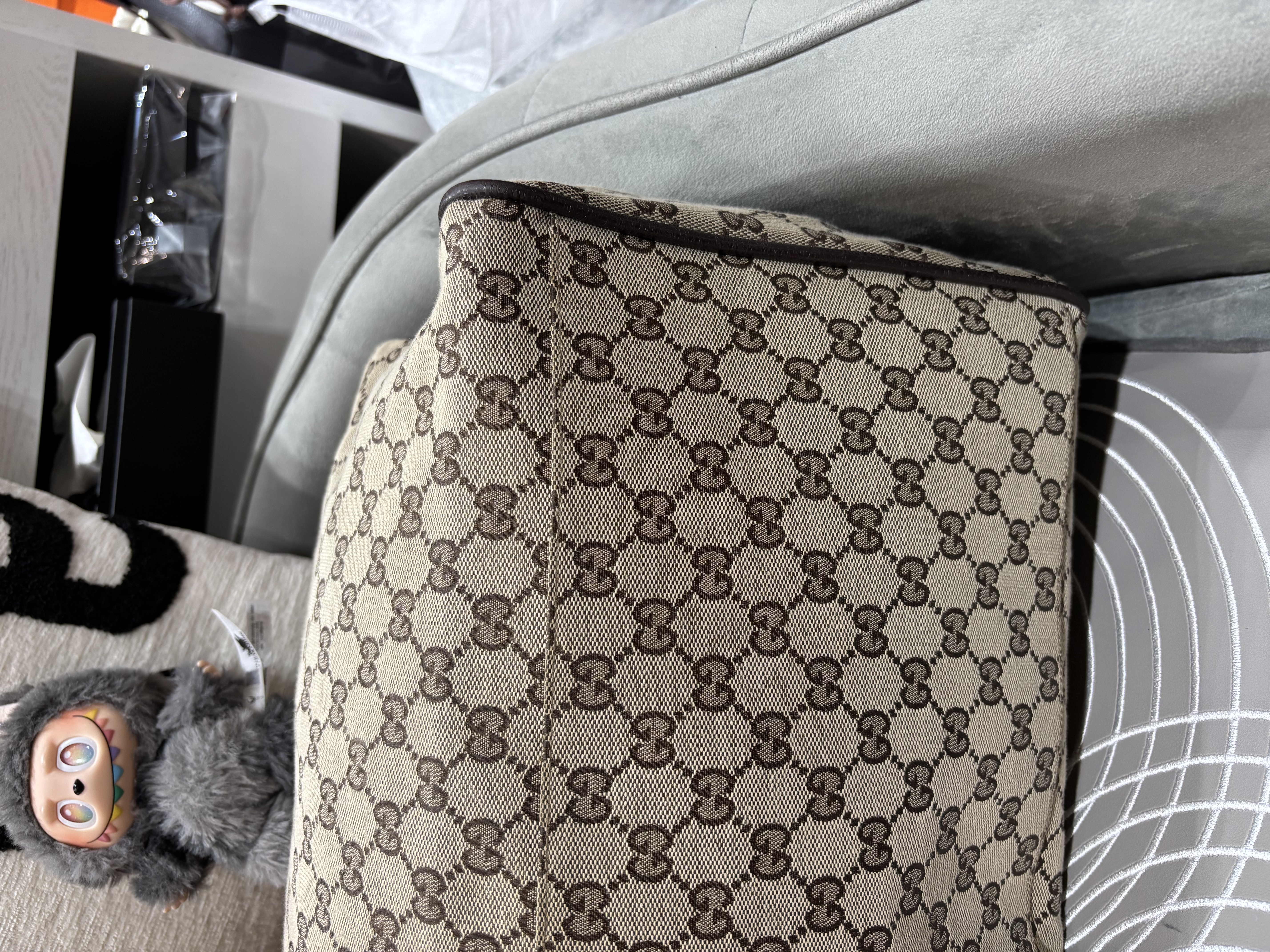 Gucci travel bag boston 100%Authentic, 95%new 