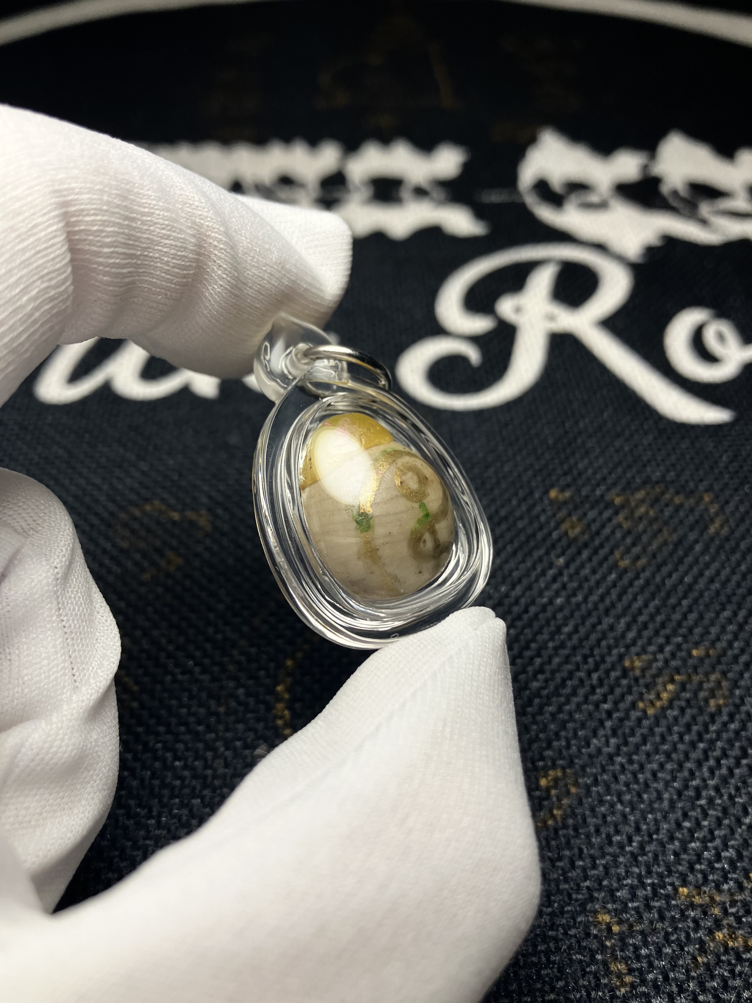 中秋前夕｜姻緣特選｜龍婆庵  佛曆2562  碌實華瑪霞神尼  愛情果｜附光學級高透防水殼
