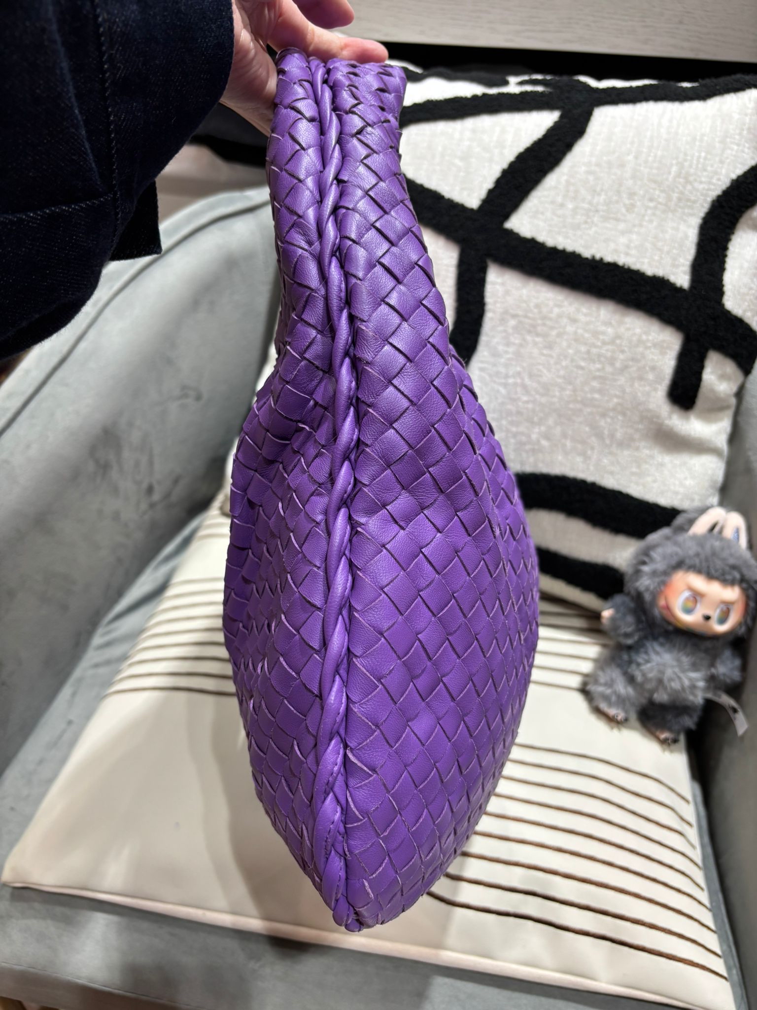 Bottega Veneta BV Intrecciato hobo Shoulder Bag 100%Authentic, 95%new ✅dust bag 