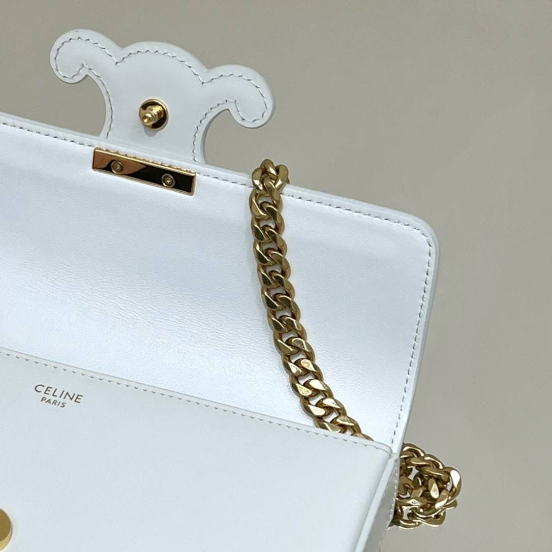 🔥大货实拍图 𝗖𝗘𝗟𝗜𝗡𝗘 ♥ 𝗧𝗥𝗜𝗢𝗠𝗣𝗛𝗘浮雕腋下包 型号：199243 尺寸：20.5*11.5*4cm