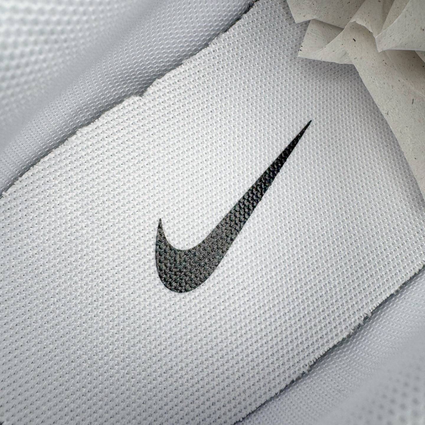 Nike P-6000 CD6404-107 