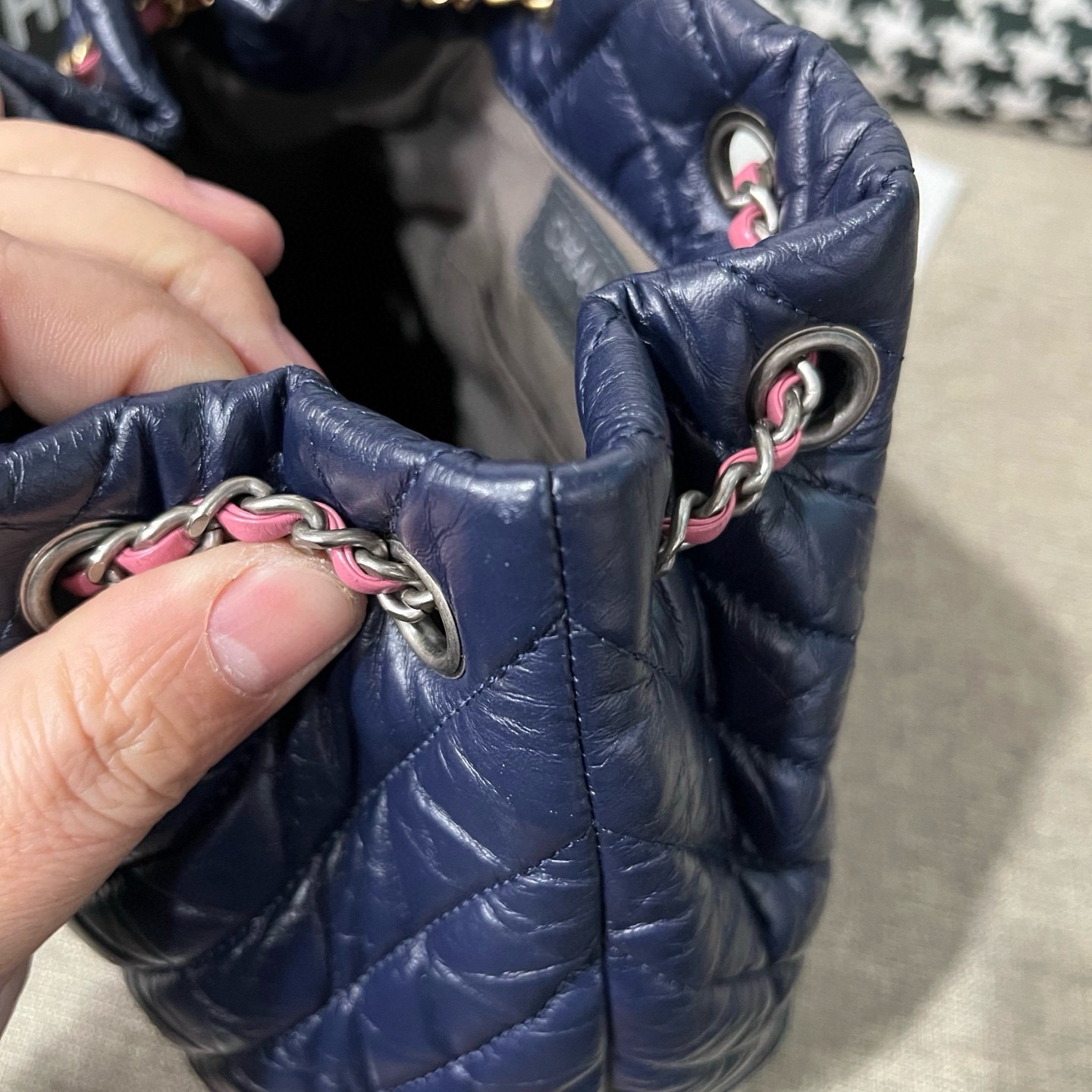 【預訂貨品】Chanel V紋流浪書包