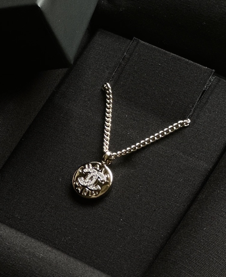 Chanel 金幣頸鏈 三種戴法