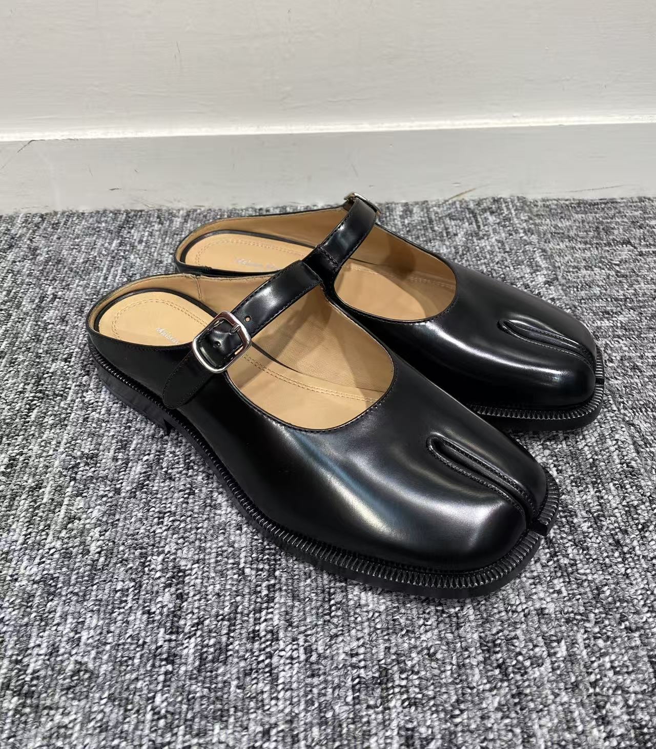 限時優惠✨訂貨🍒Maison Margiela 分趾Maryjane   Size 36/37/39 only