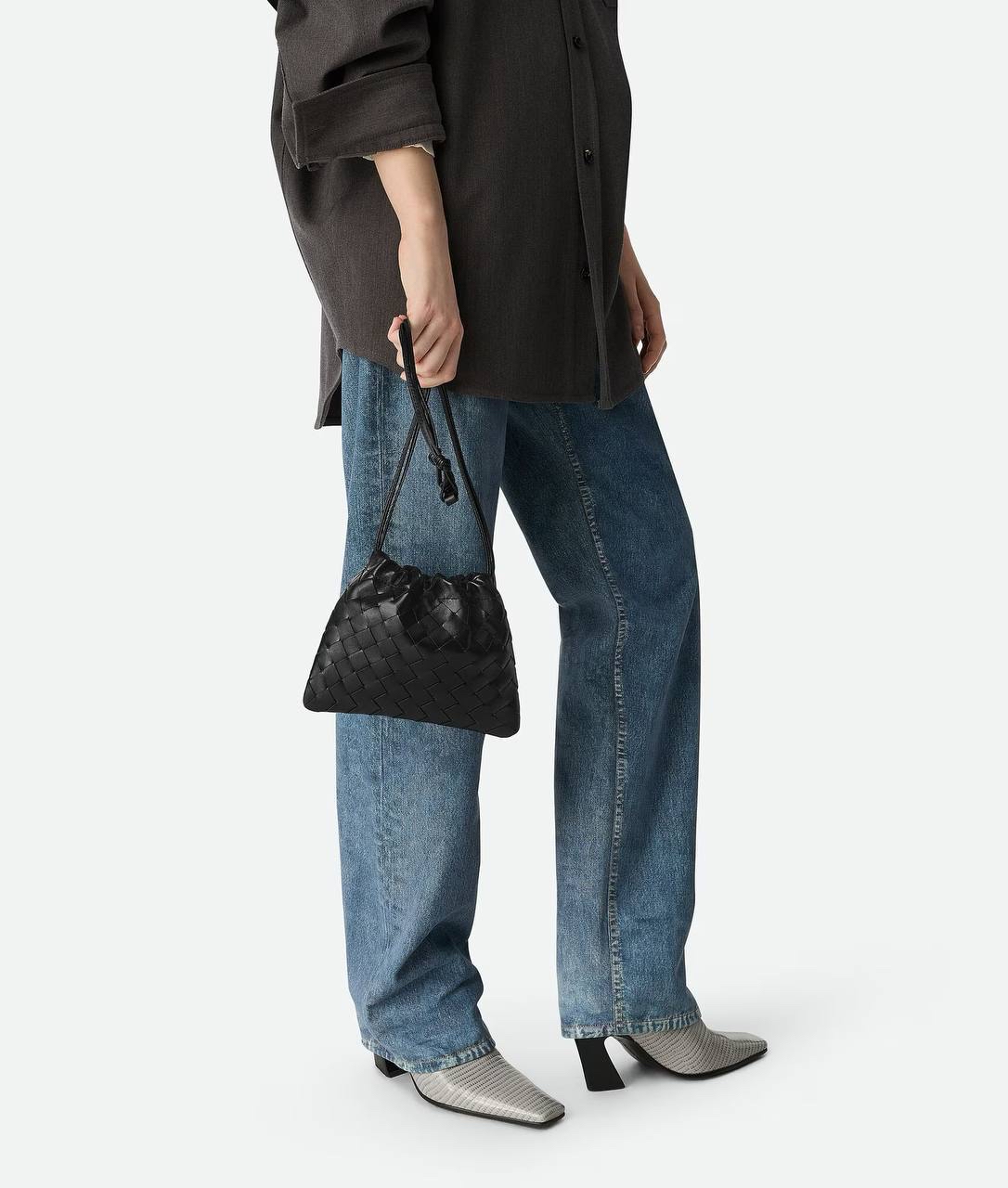 指定顏色限時優惠❣️訂貨📮 BV Small Dustbag 放得落電話 📲  Size 21x16x3 cm