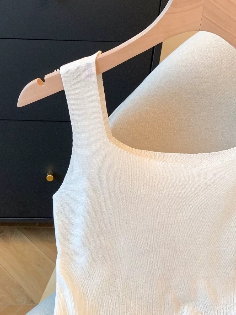 纯欲辣妹蕾丝拼接下摆吊带｜CN01241000