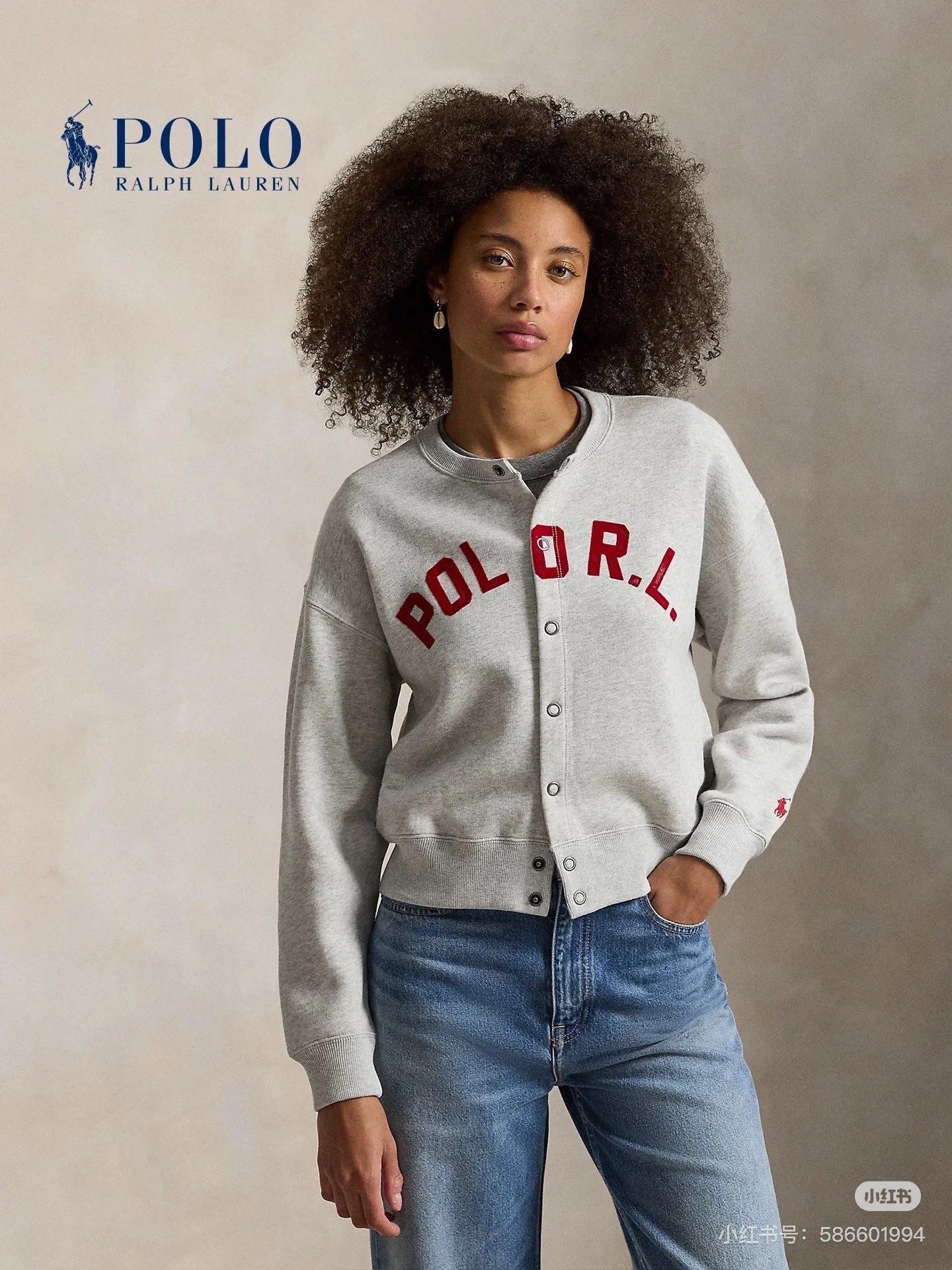 $210件。RL字母印花圓領按扣開襟衛衣~