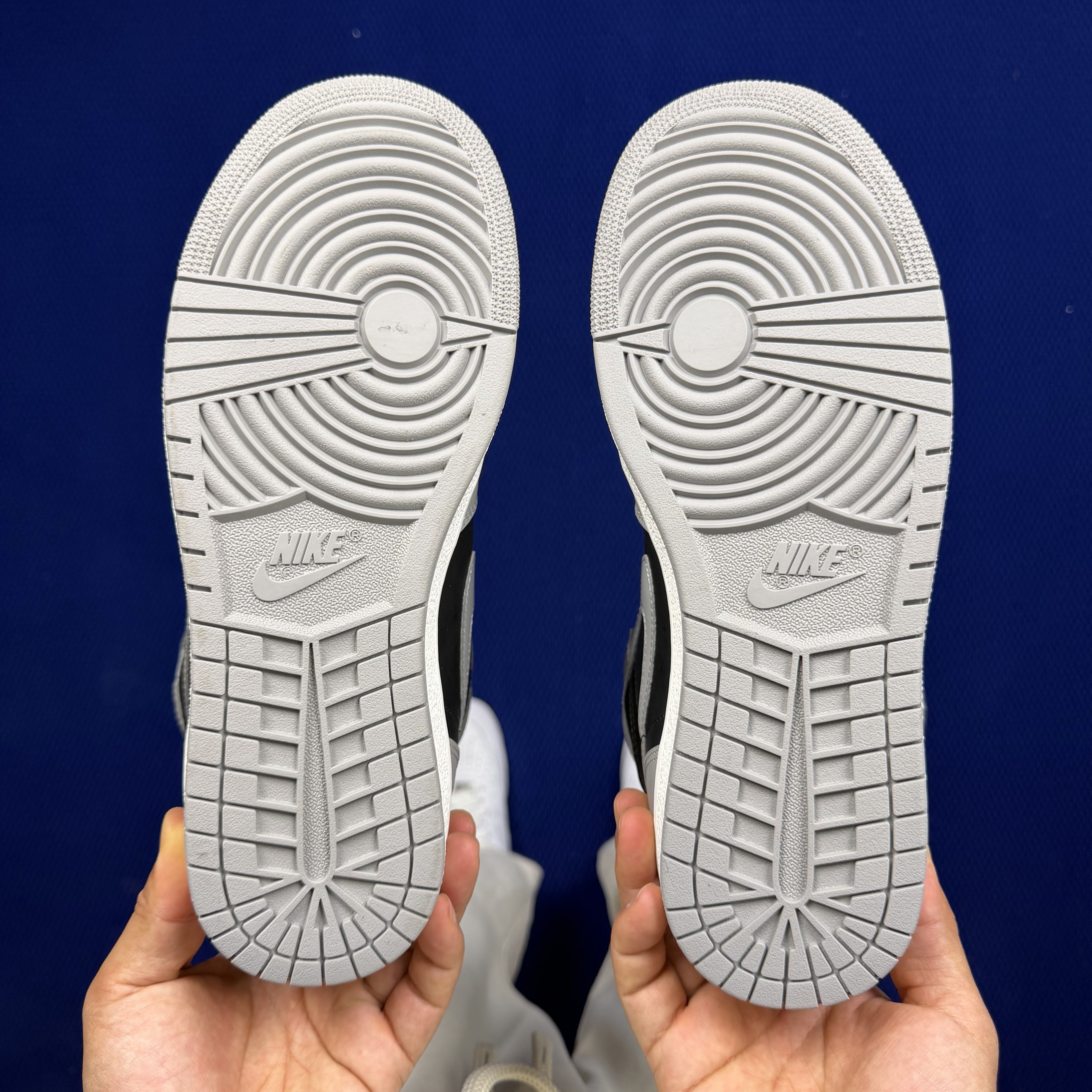 Nike Air Jordan 1 Retro High '85 OG 'Reverse Shadow' HV6674-020