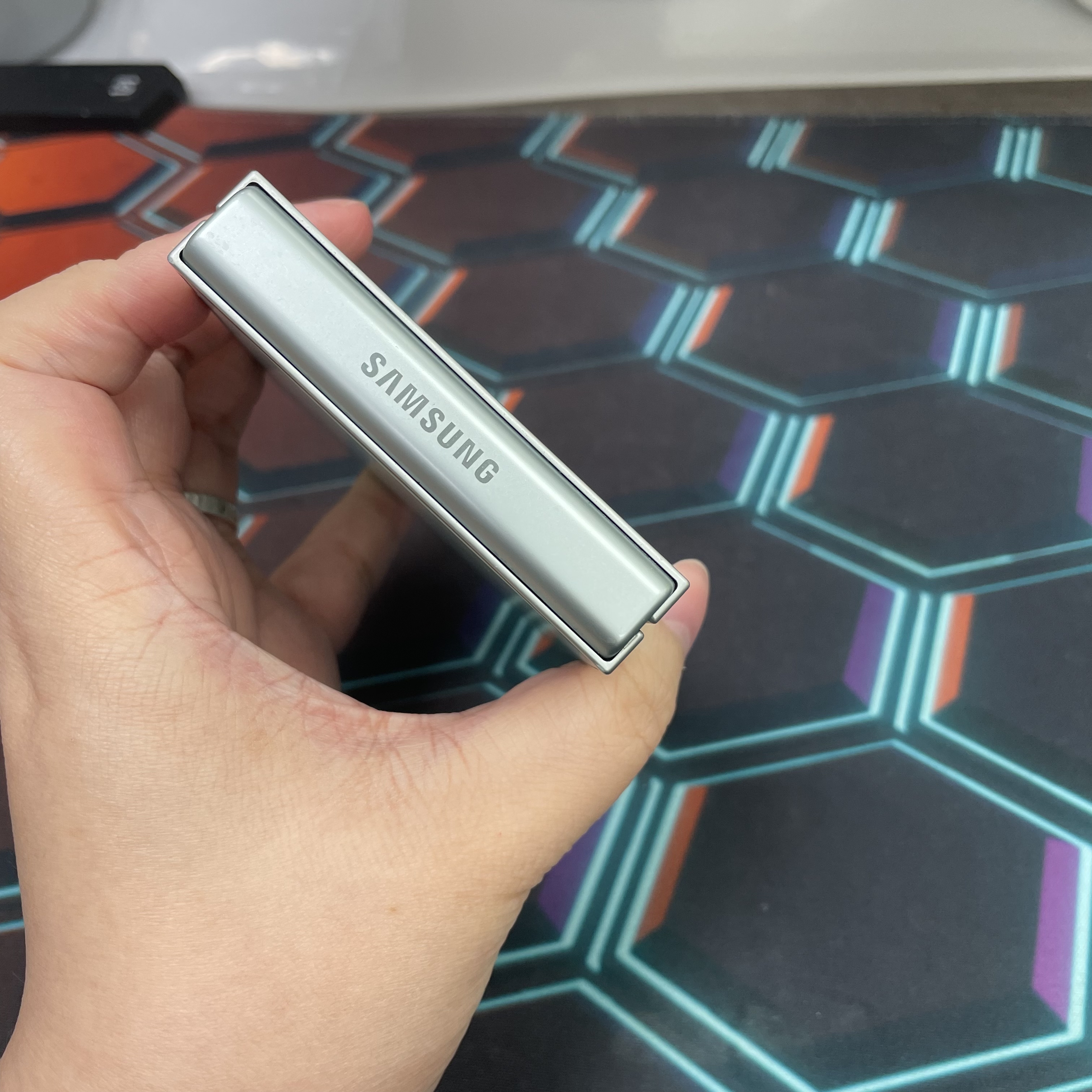 *8327 Galaxy Z Flip 6 勁靚機 12+256GB 綠色 green