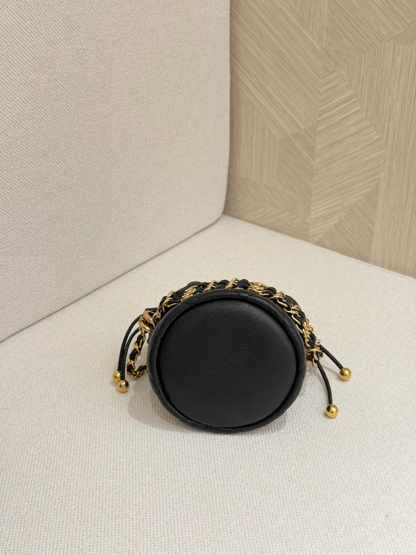 【預訂貨品】芯片款👜 Chanel 22k黑金金球mini水桶包