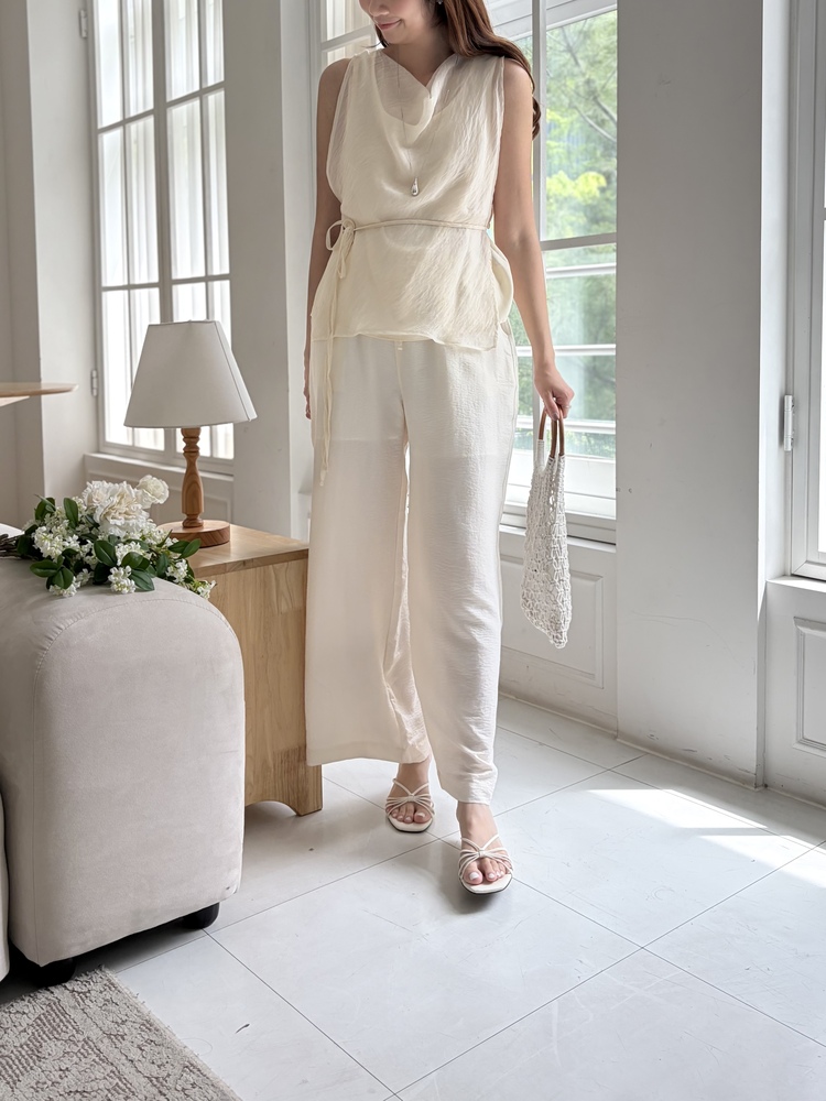 Draped Airy Blouse (Cream)