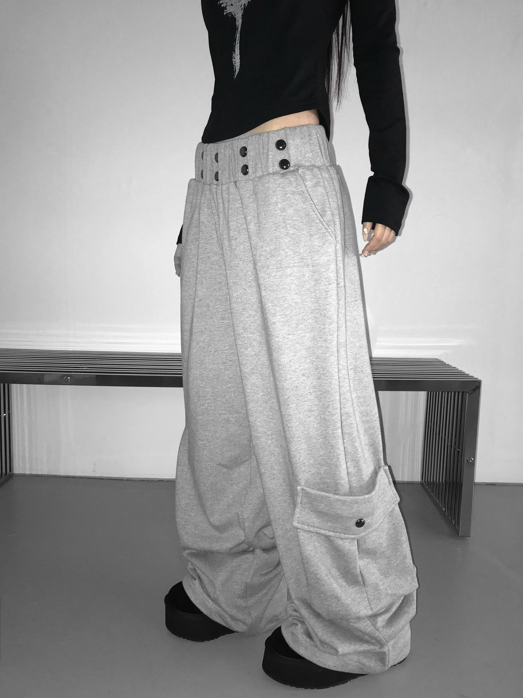 Nova Snap Wide-Leg Cargo Pants