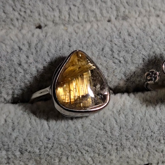 Golden rutilated quartz teardrop ring in adjustable sterling silver (A) - RT1469