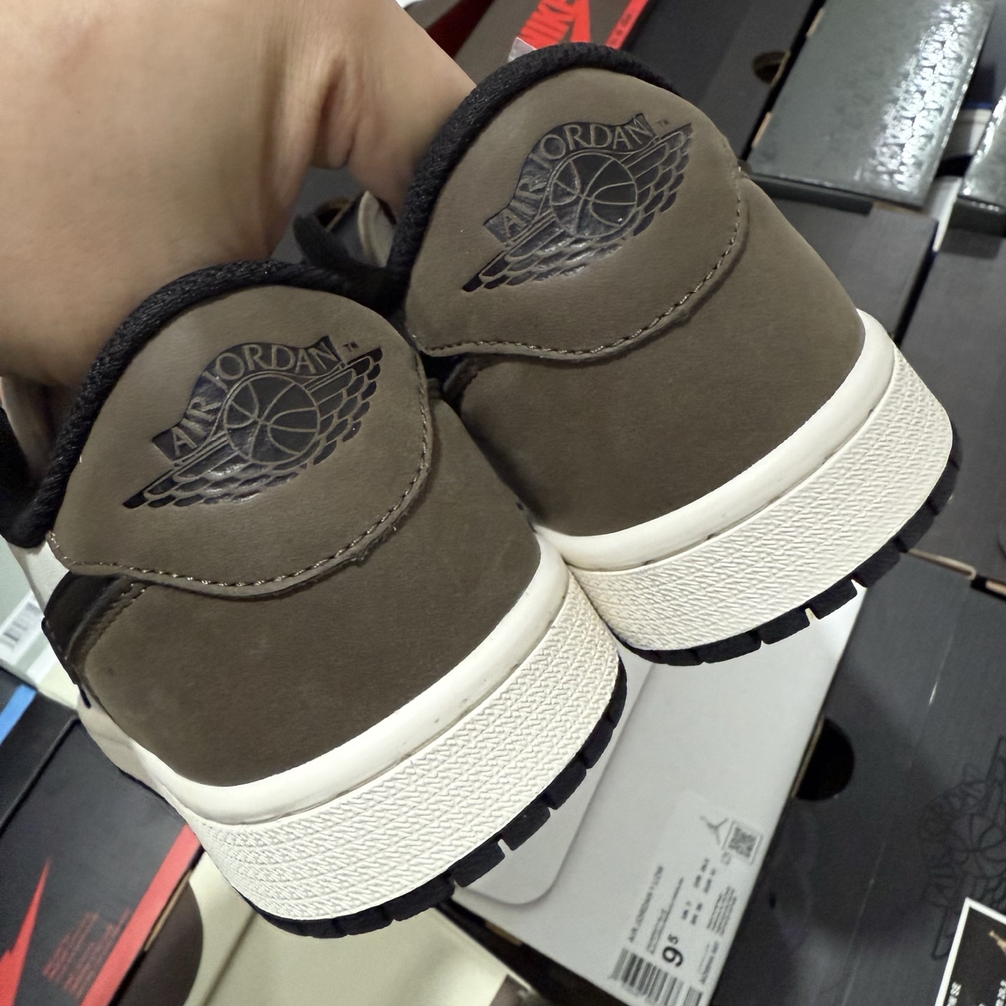 Nike Air Jordan 1 Low "Mocha" CZ0790-102